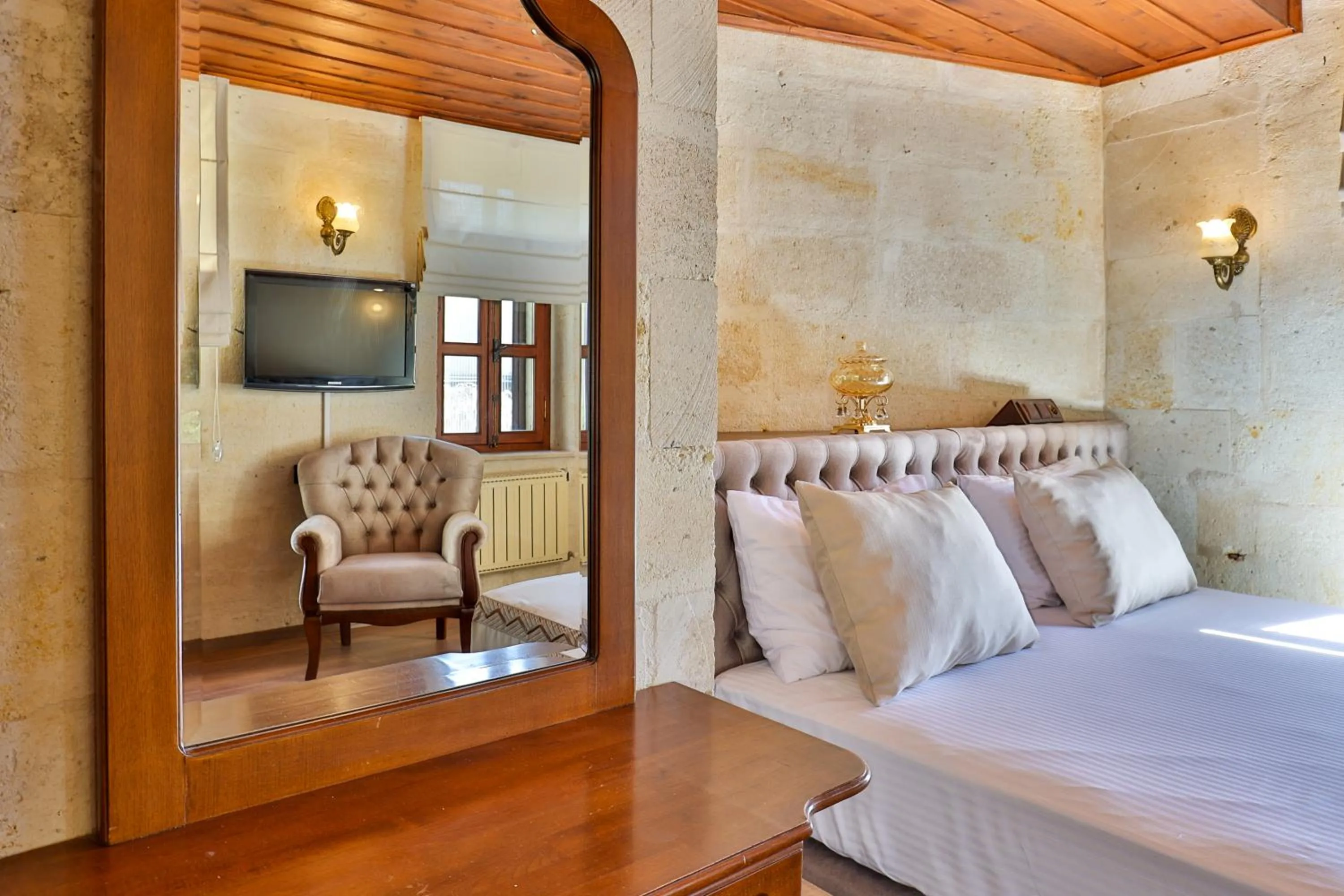 Bedroom, Bed in Hotel Asia Minor