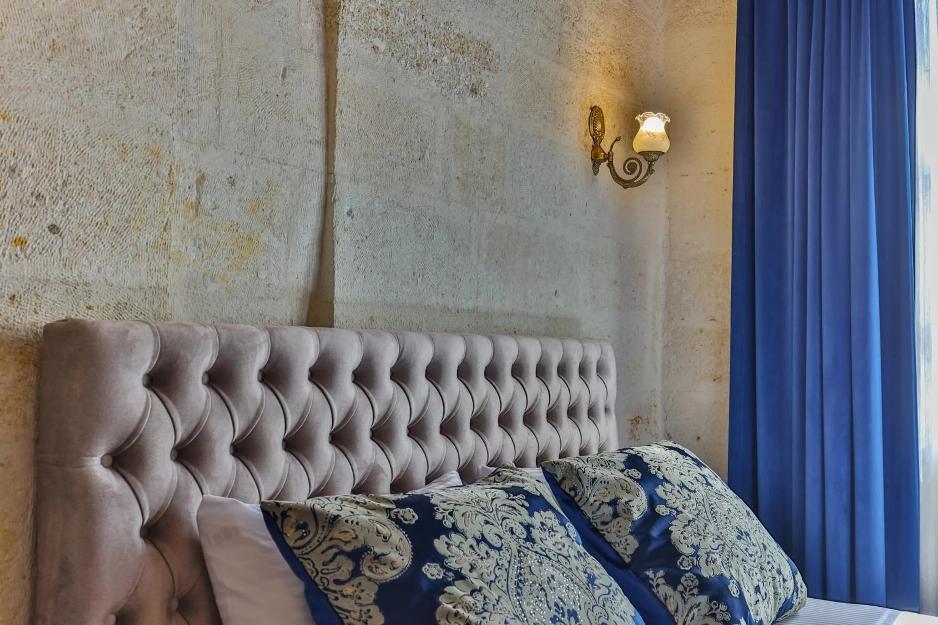 Bedroom, Bed in Hotel Asia Minor