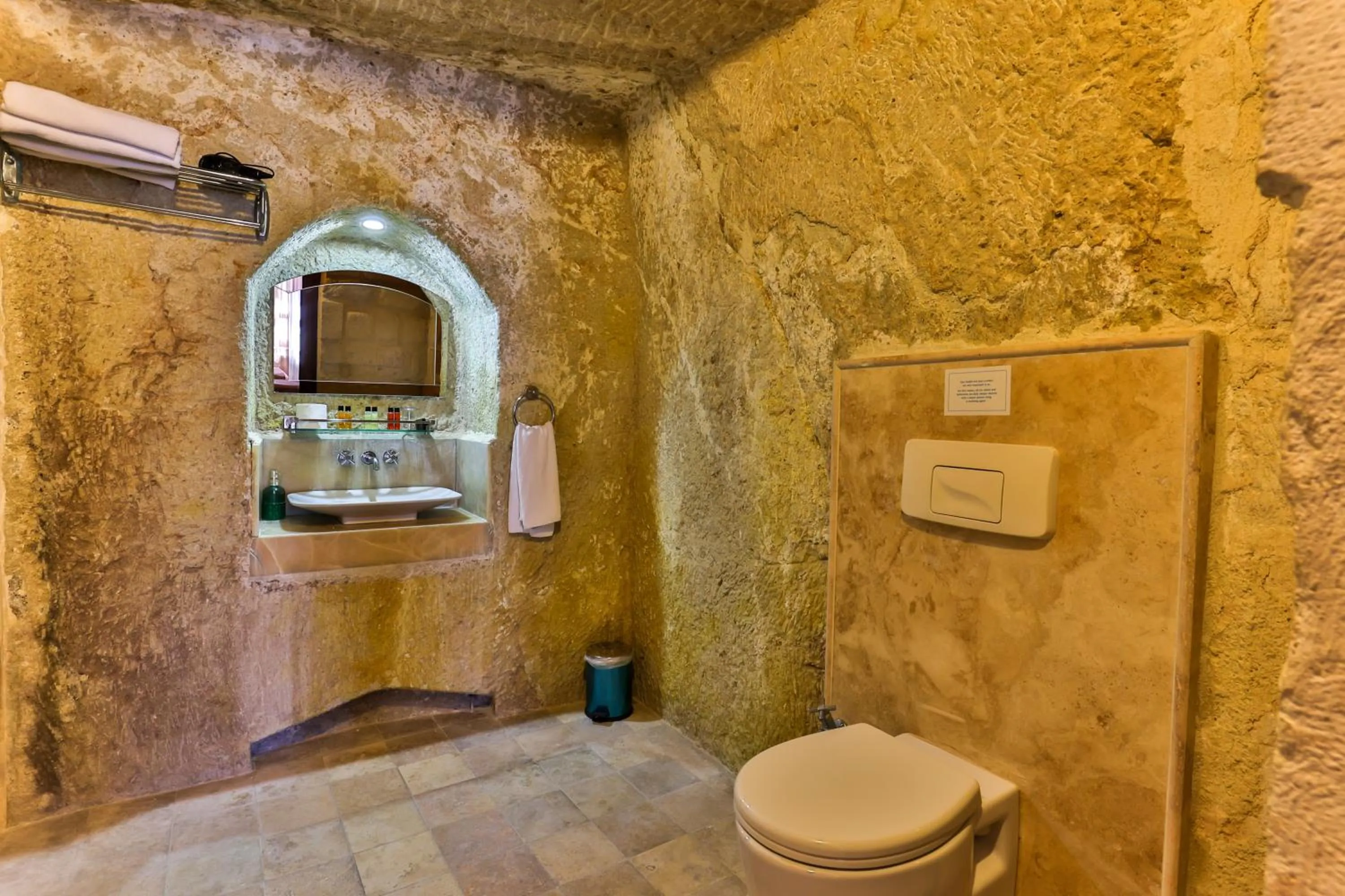 Shower in Hotel Asia Minor