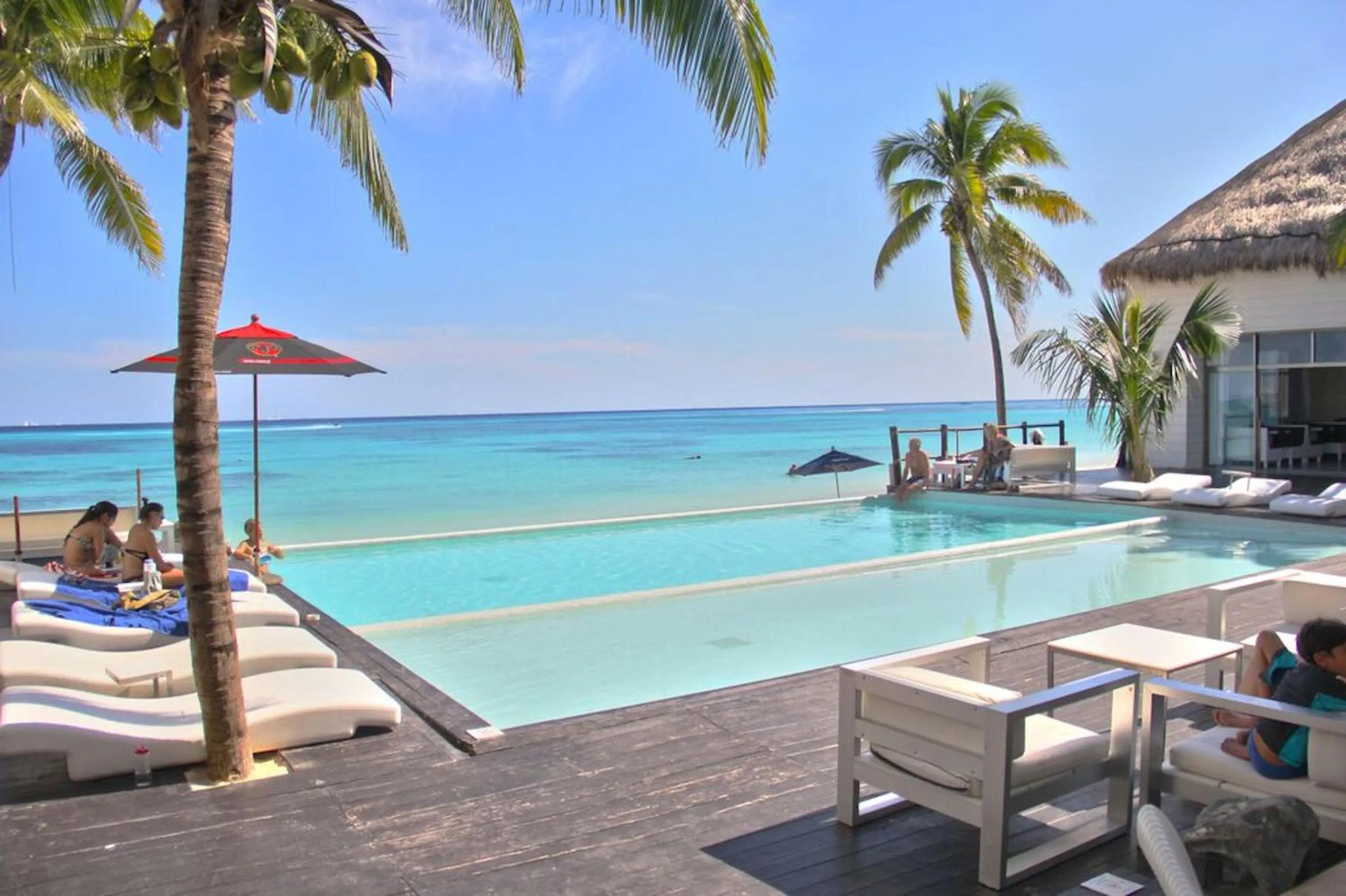 Day in Luxury Condos at Mareazul Beachfront Complex with Resort-Style Amenities