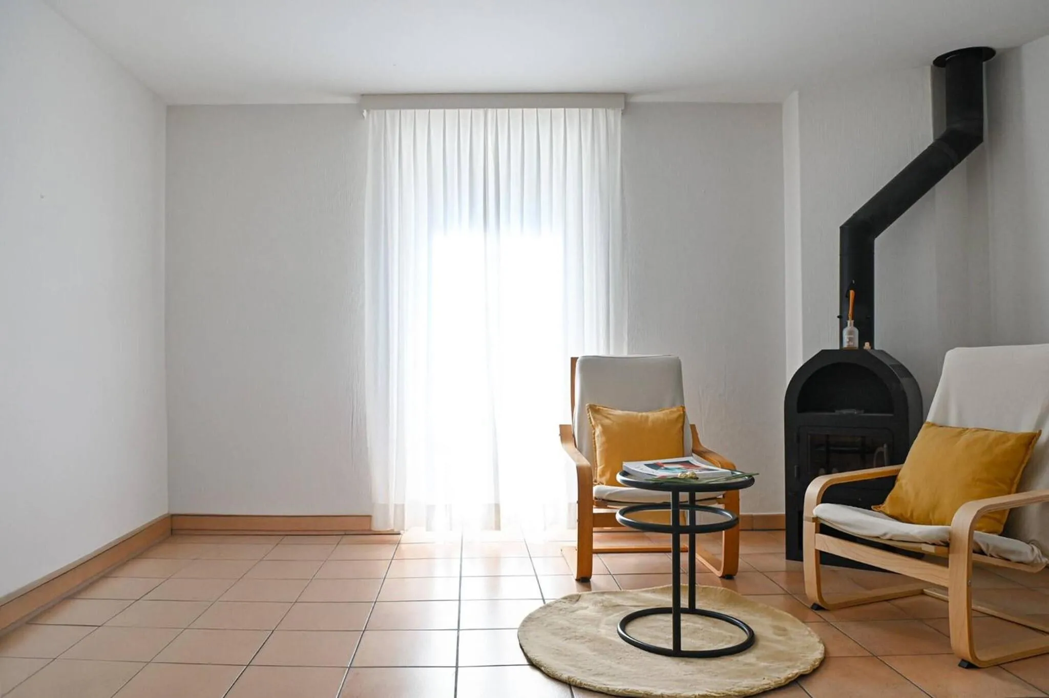 Living room in Ruga House in Lake Ascona 4