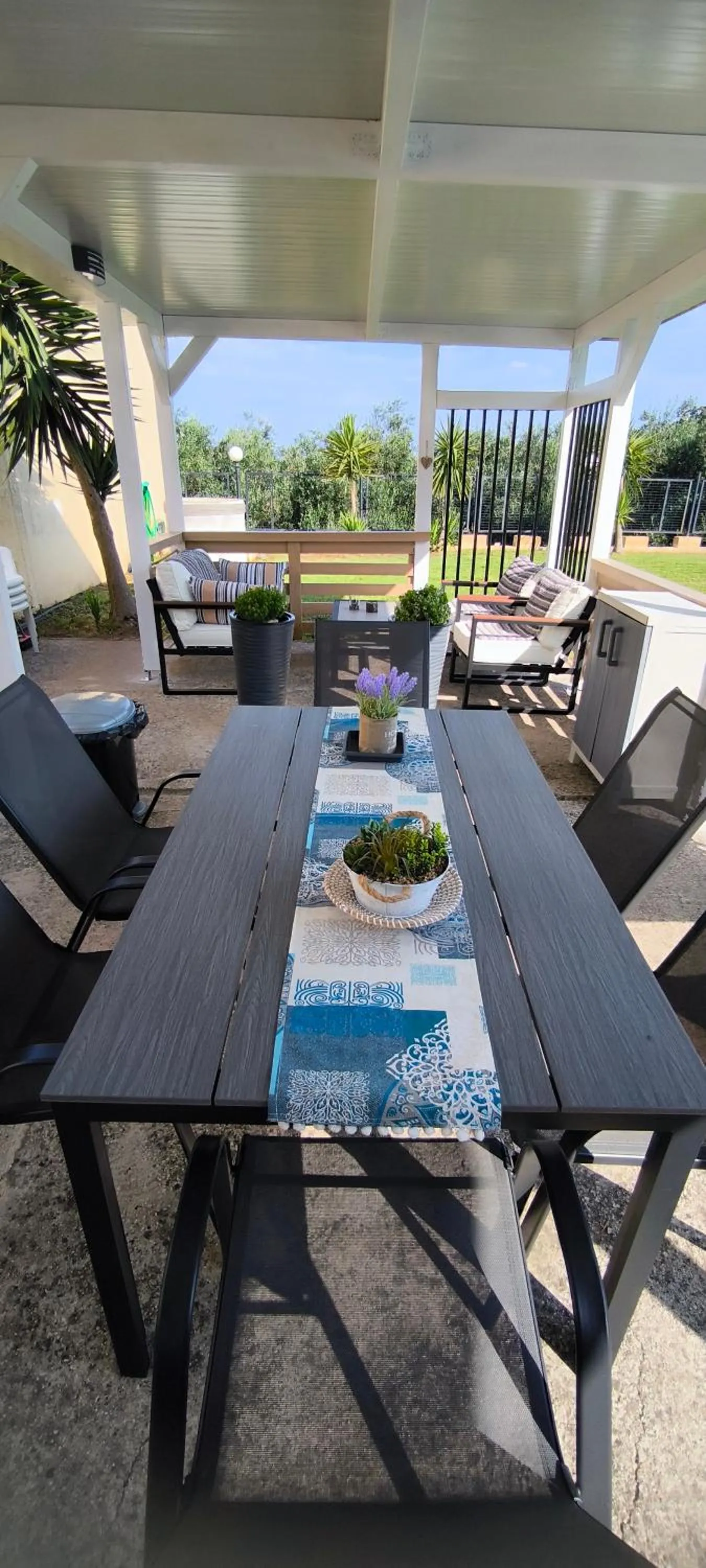 Swimming pool in Catamaran Corfu Aparthotel