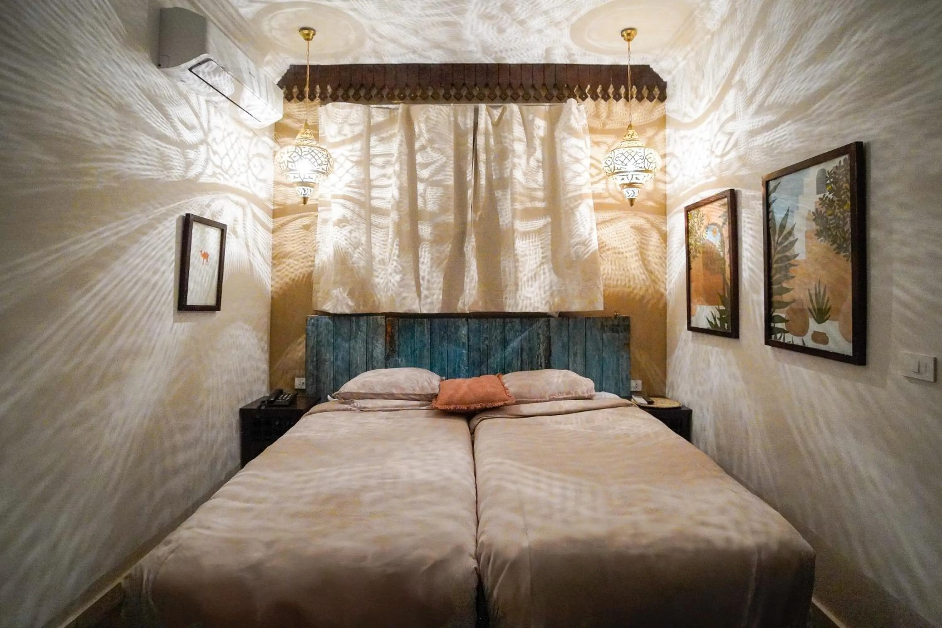 Bed in Al Wadi Boutique Hotel