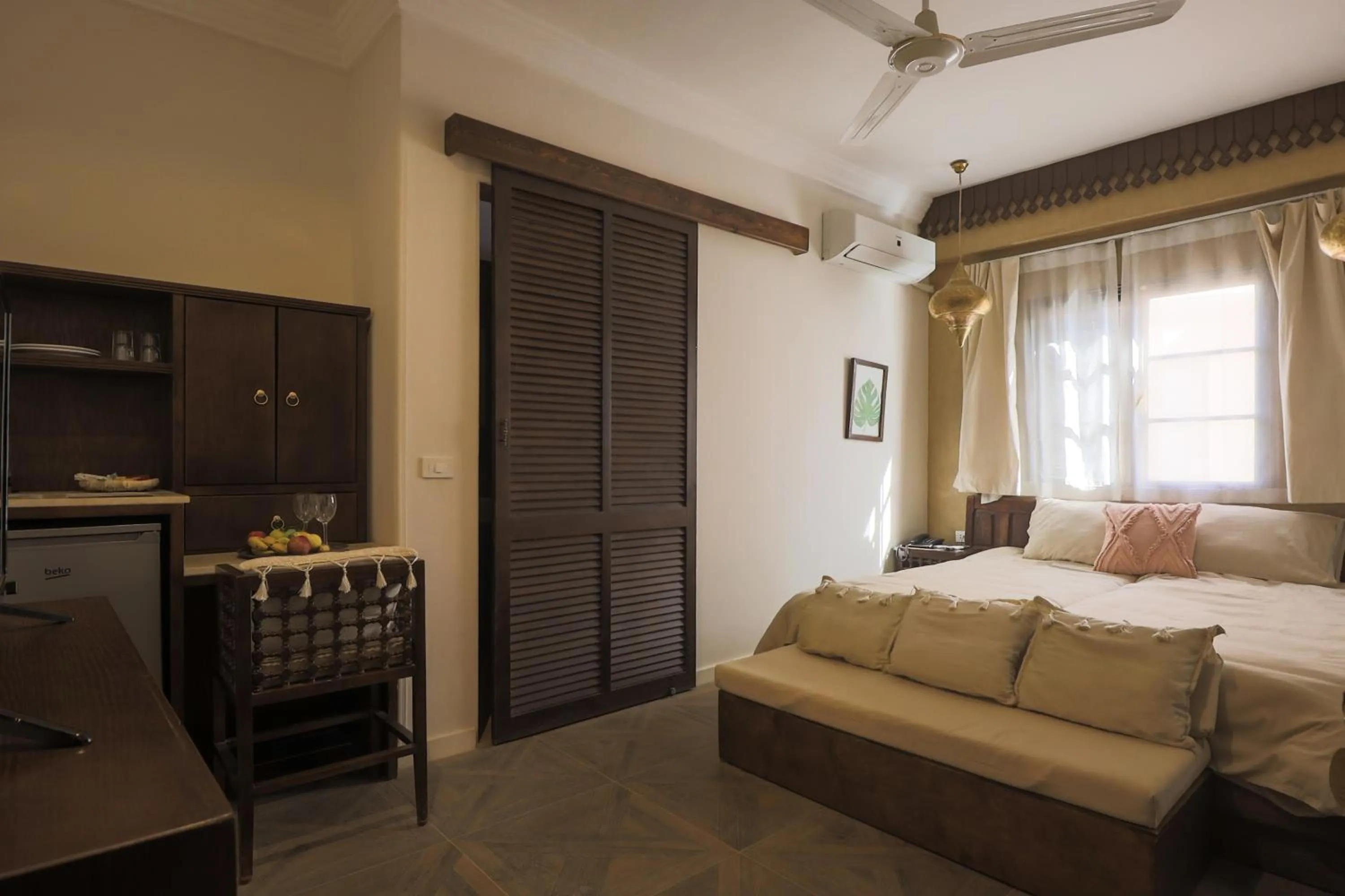 Bed in Al Wadi Hotel