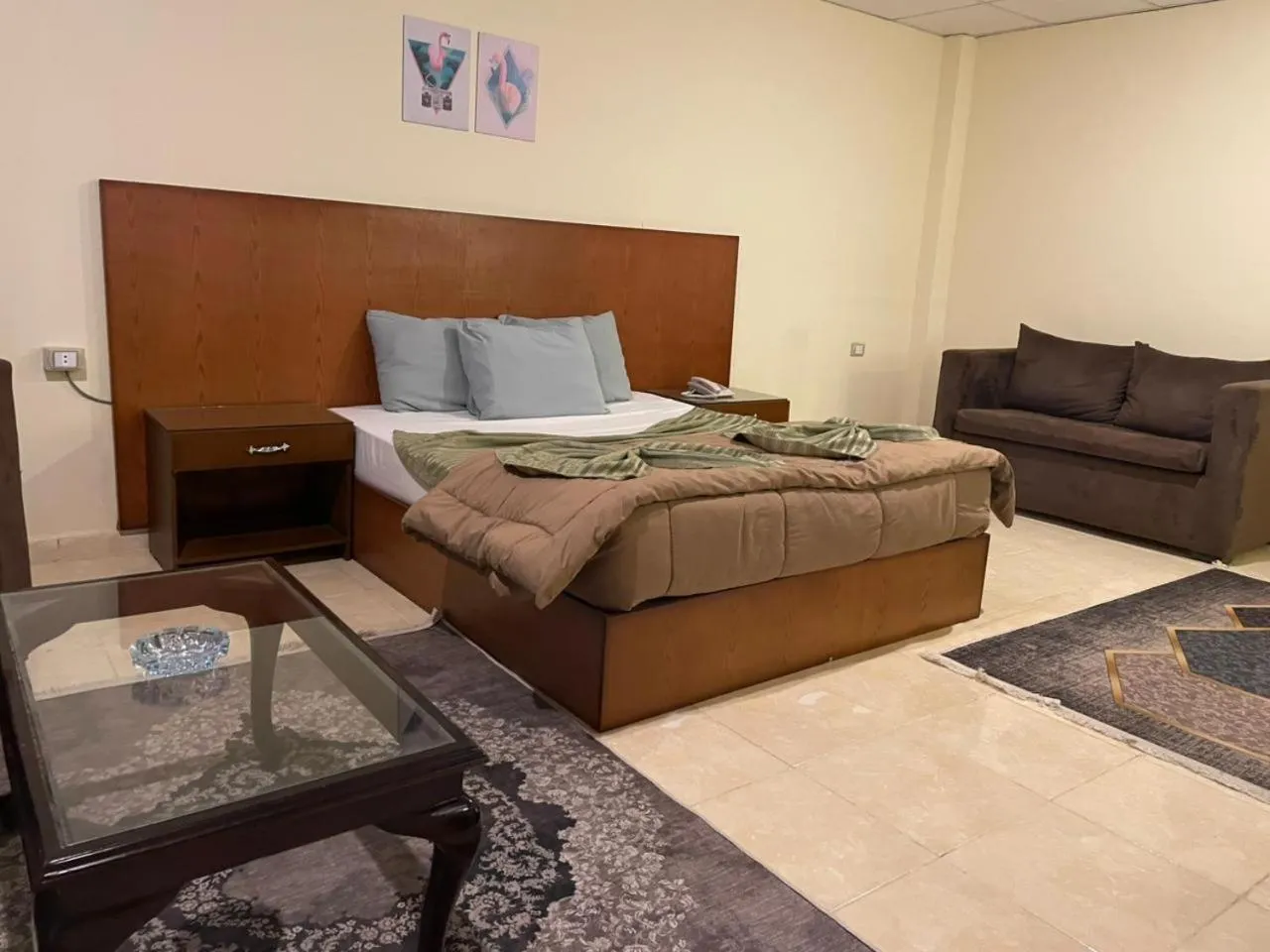 Bedroom in Verssailles Pyramids Hotel