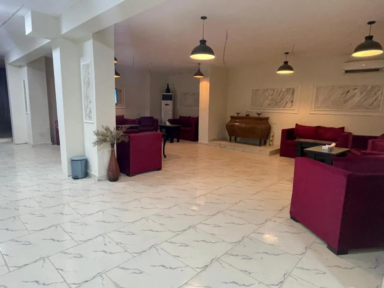 Lobby or reception in Verssailles Pyramids Hotel