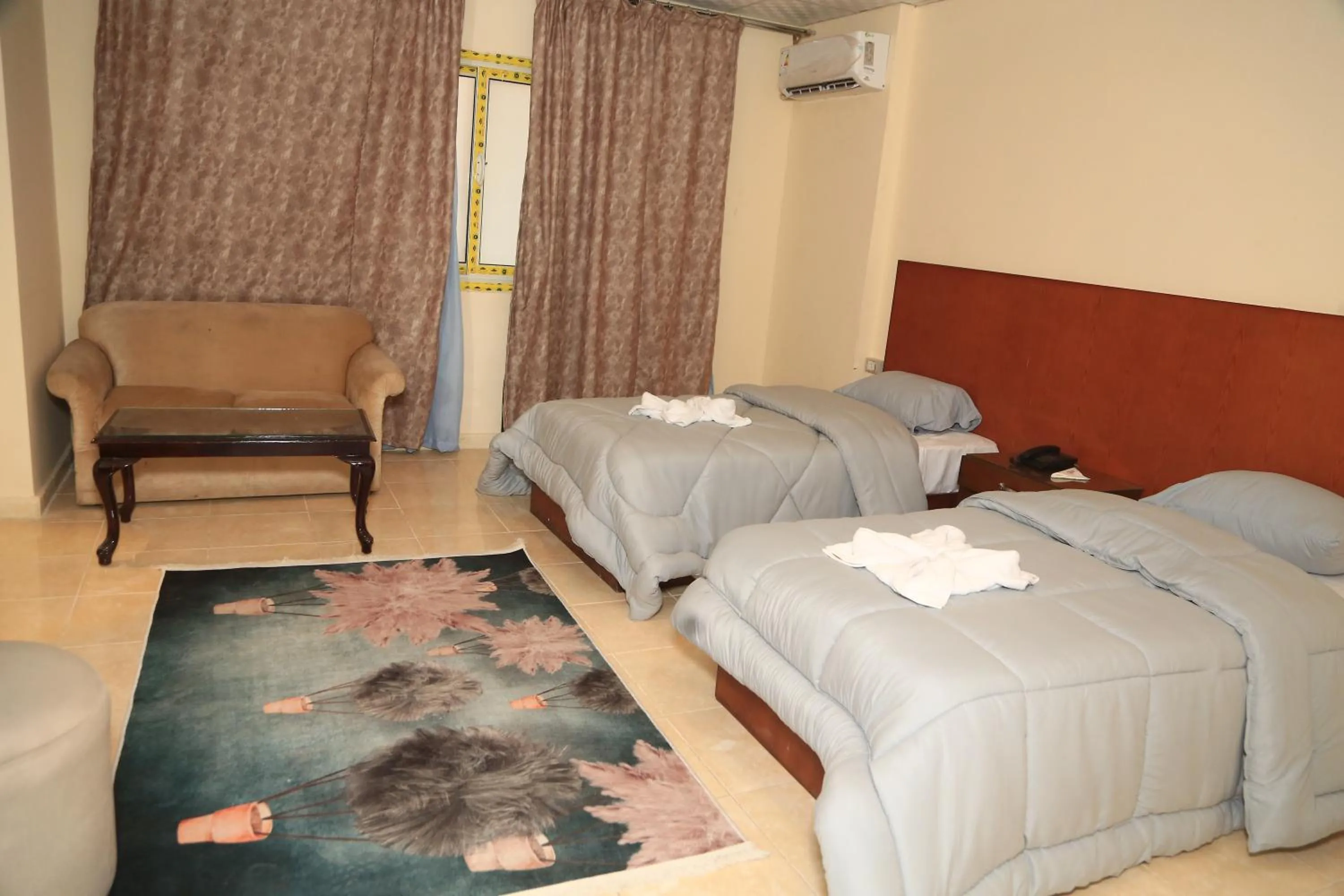 Seating area in Verssailles Pyramids Hotel