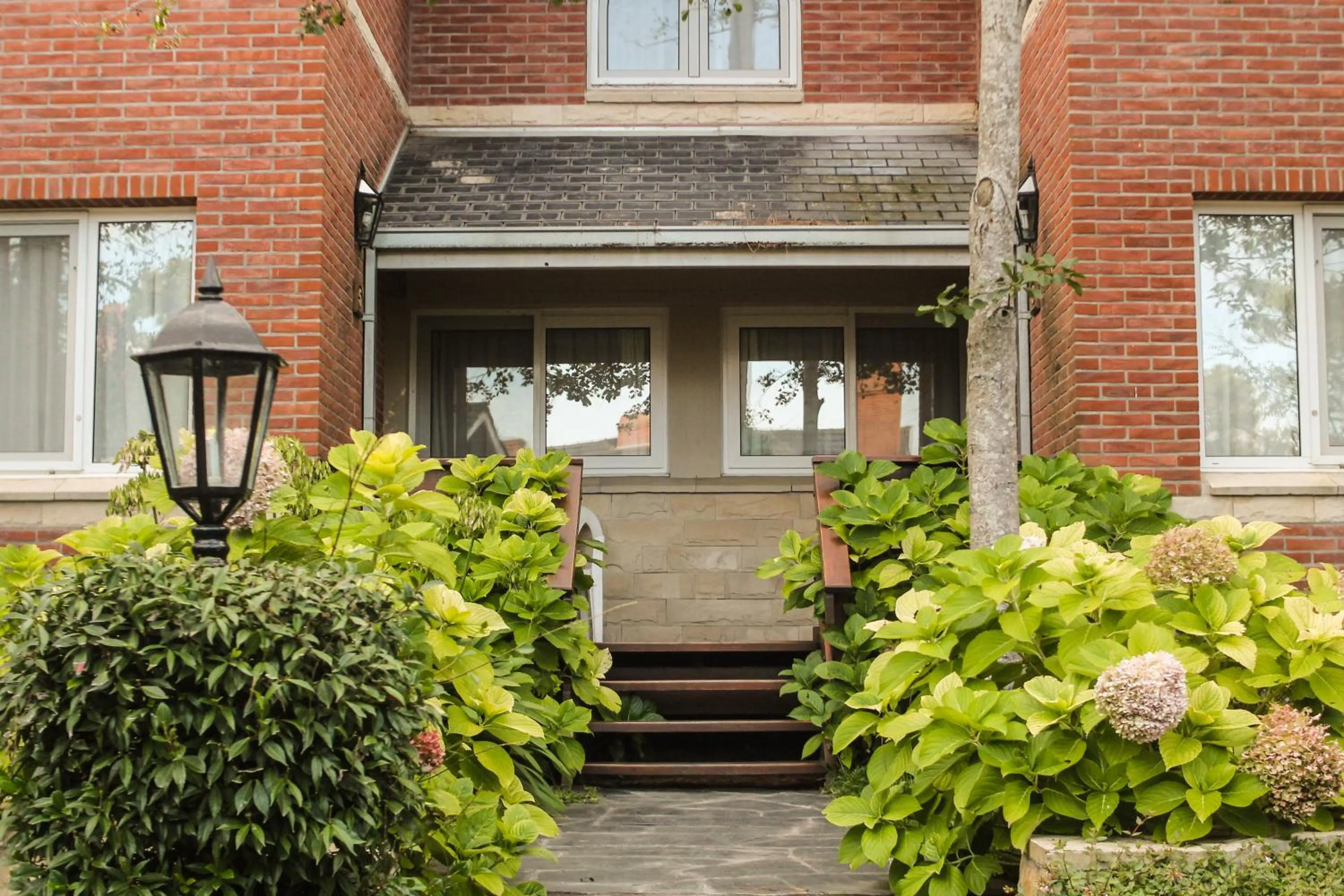 Property building in Carilo Hills by bund