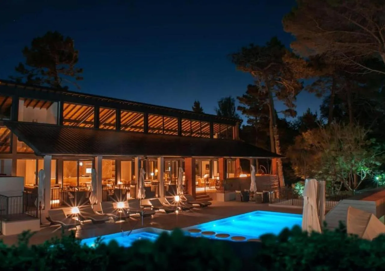 Pool view in Carilo Hills by bund