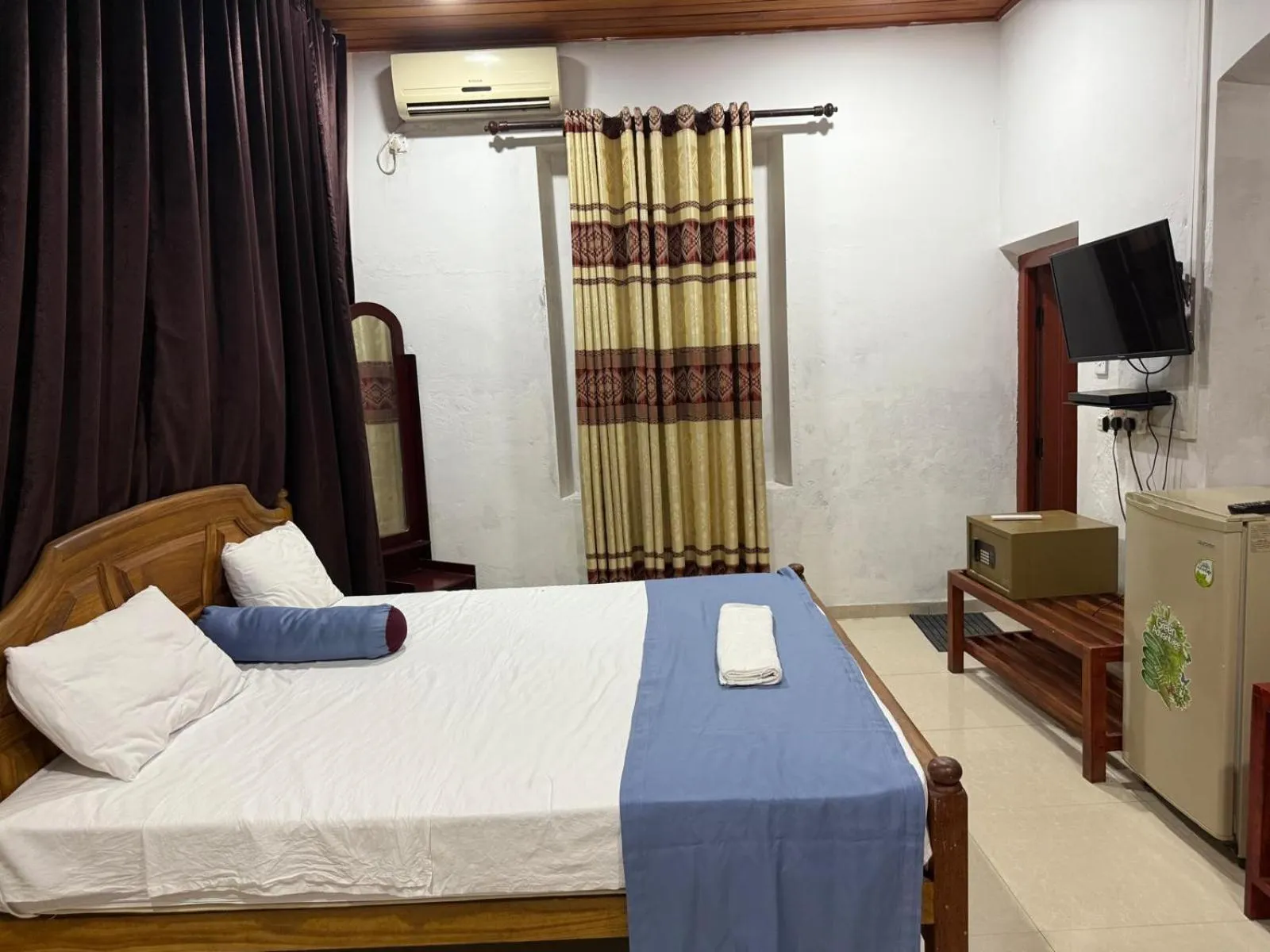 Bed in Peninsula hotel