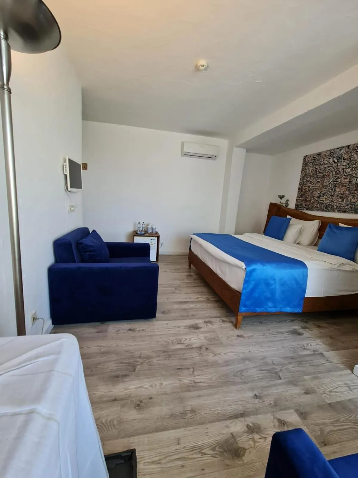 Photo of the whole room, Bed in Rebetiko Hotel