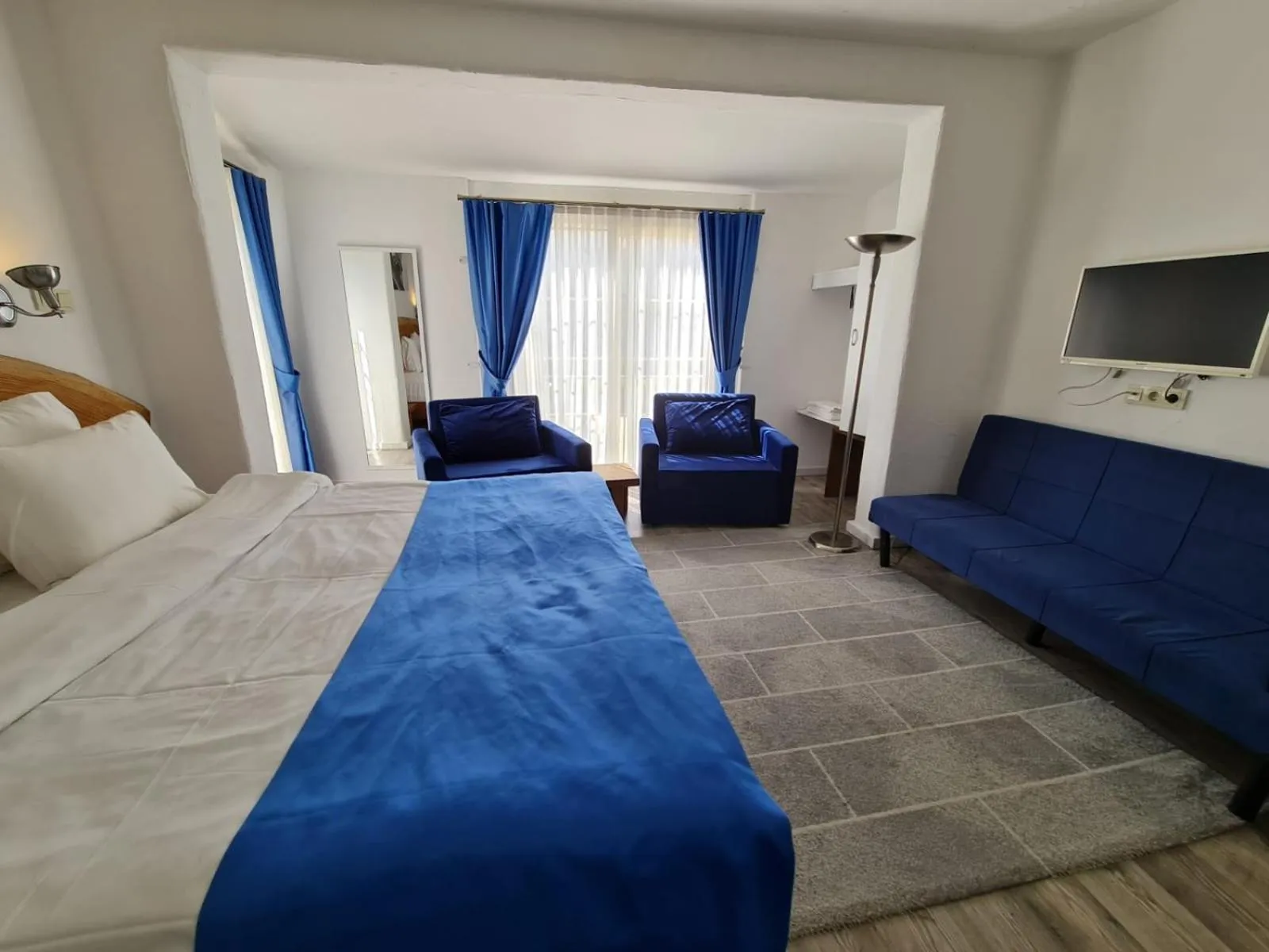 Photo of the whole room, Bed in Rebetiko Hotel