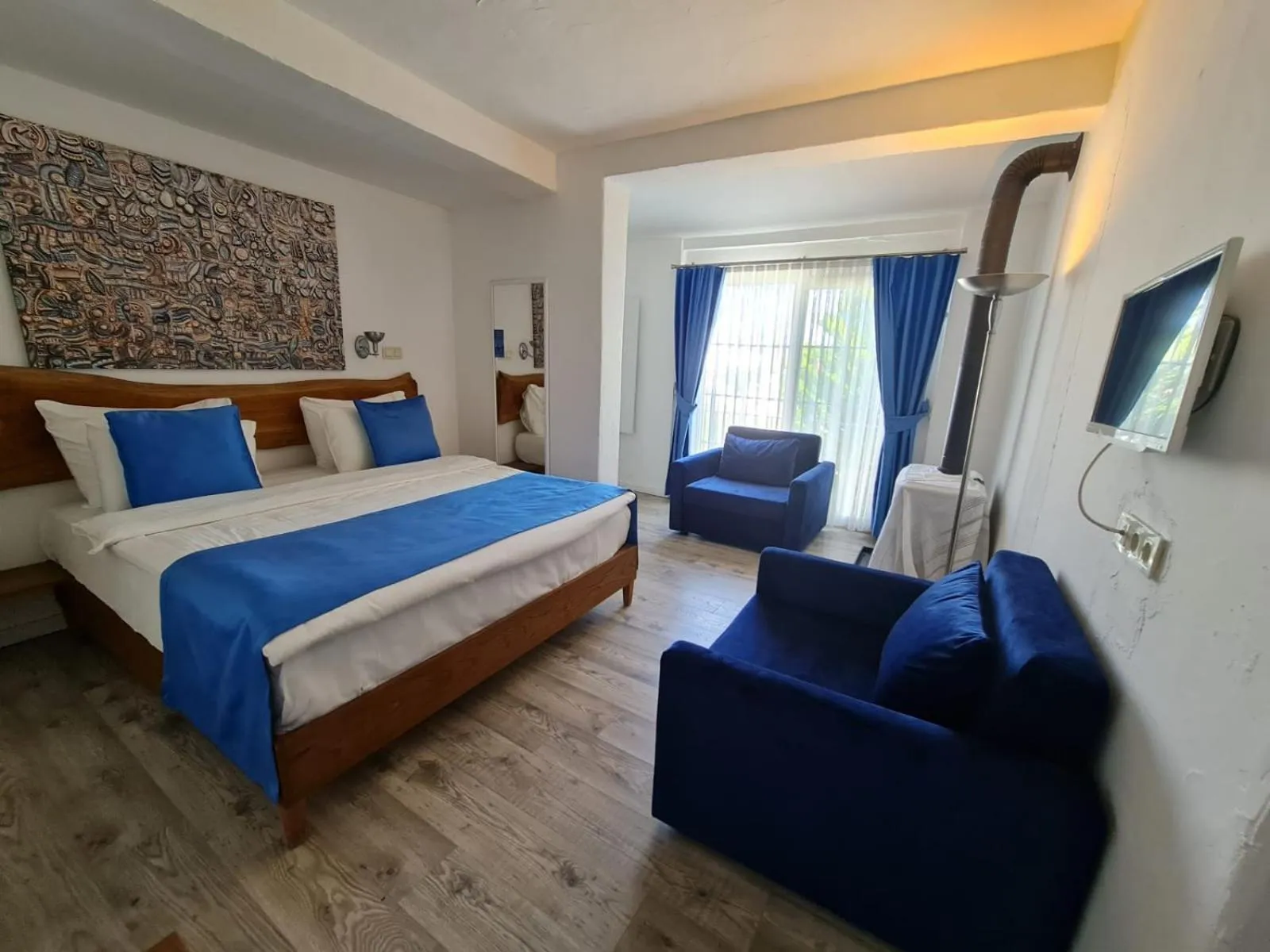 Photo of the whole room, Bed in Rebetiko Hotel