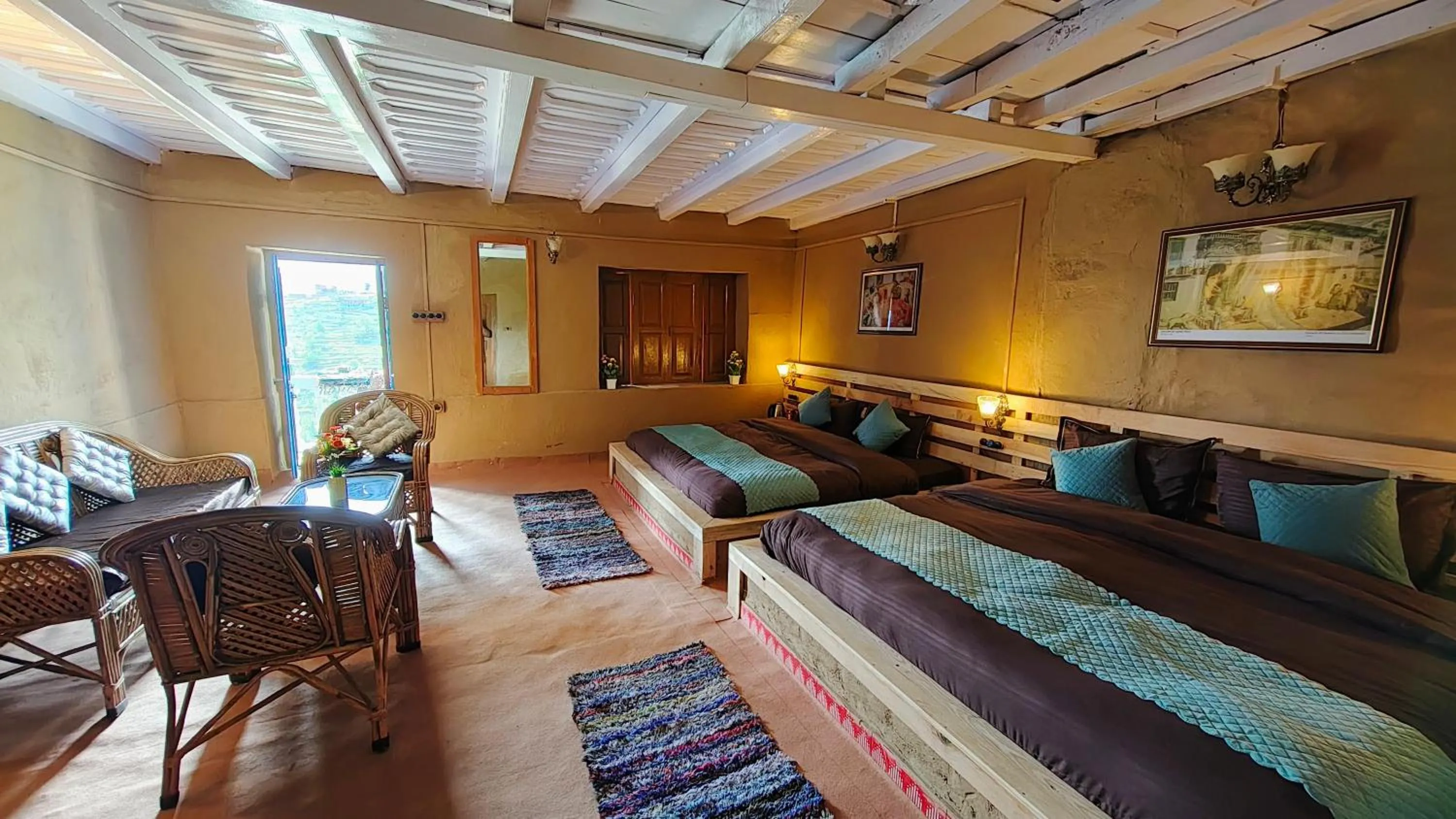 Double Room with Mountain View in Neelkanth Retreat