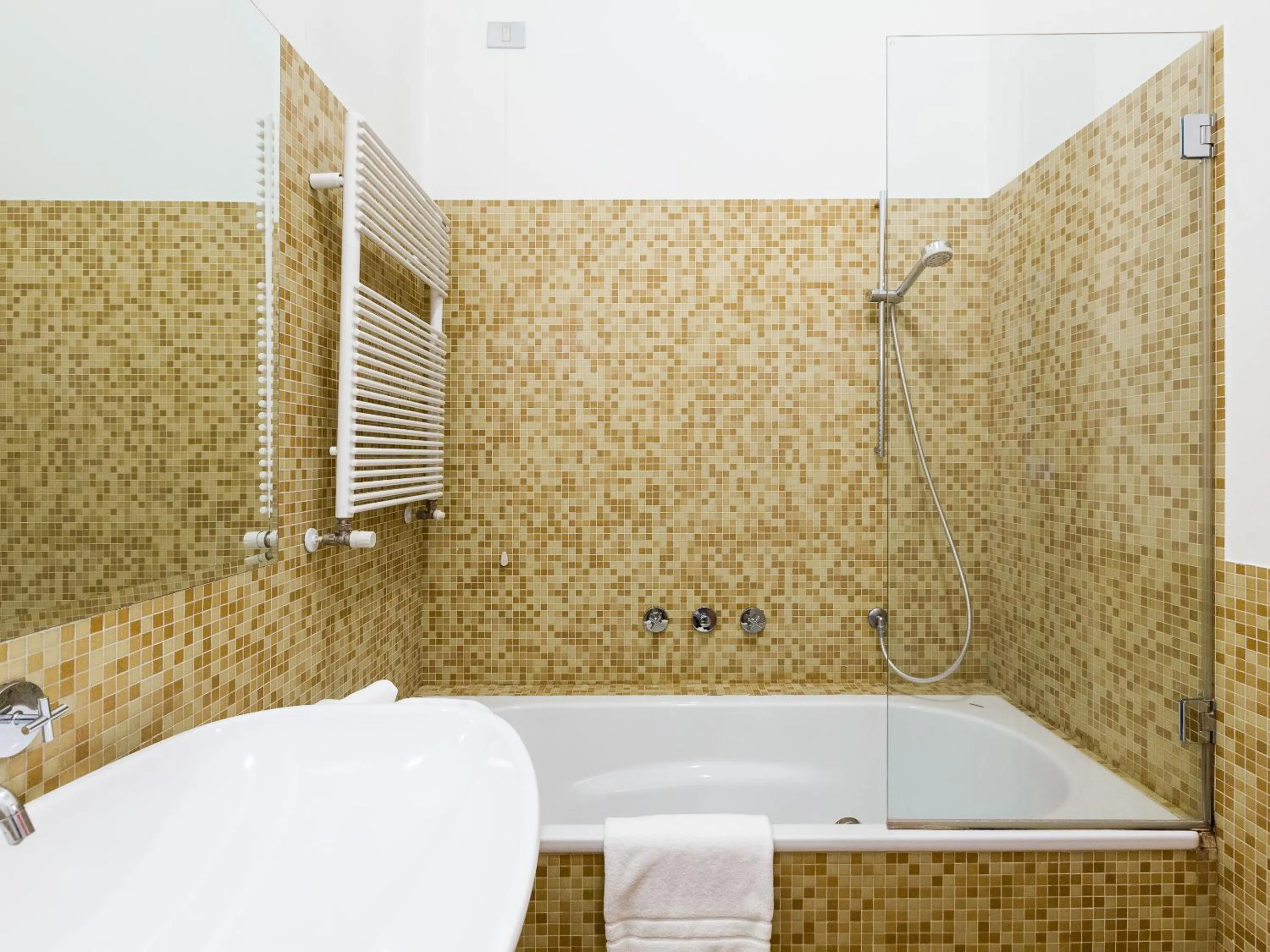 Shower in easyhomes - Piola Bazzini