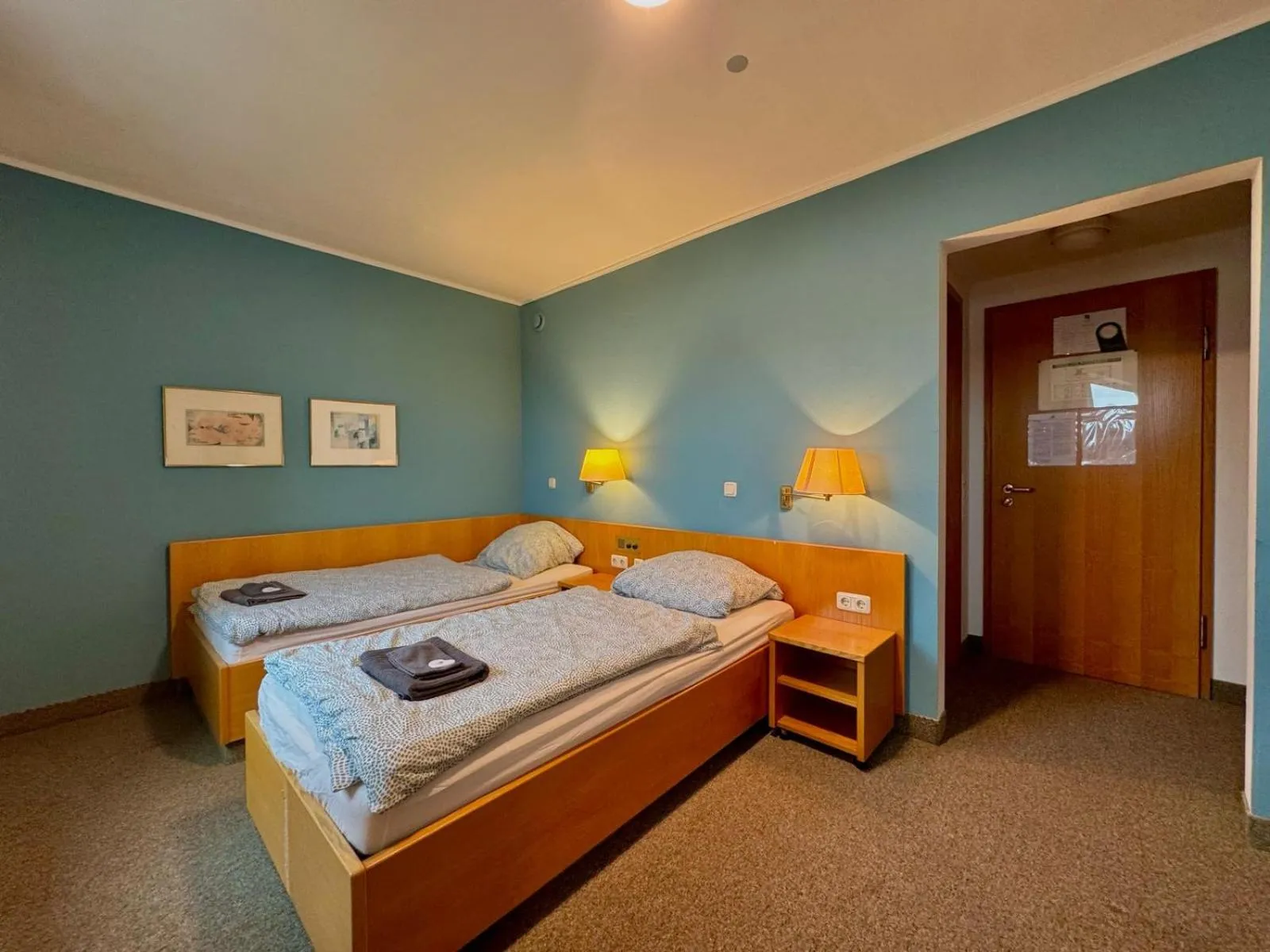 Photo of the whole room, Bed in AR Airport Hotel Rüsselsheim