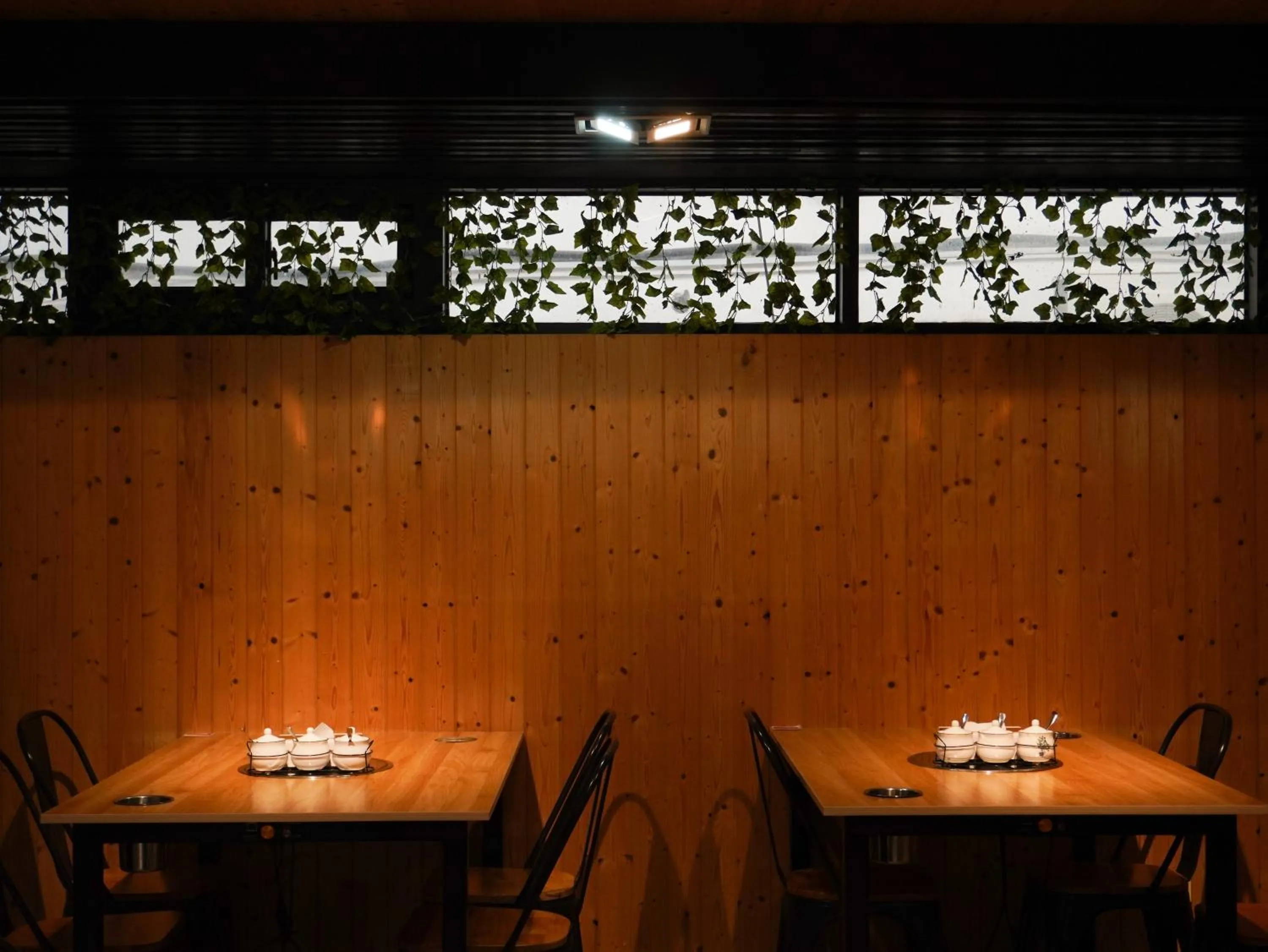 Restaurant/places to eat in Boracay Paradise Hotel