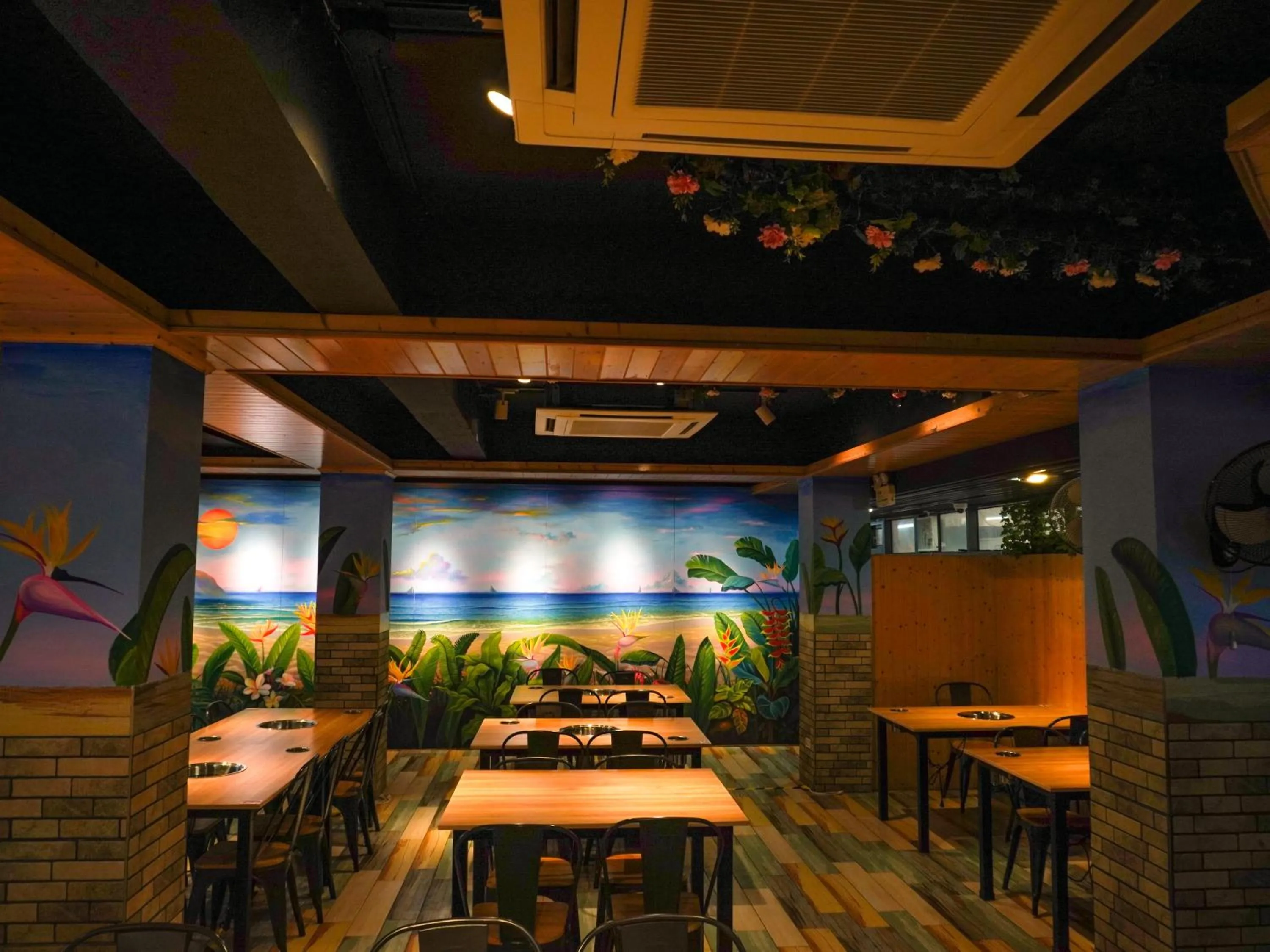 Restaurant/places to eat in Boracay Paradise Hotel