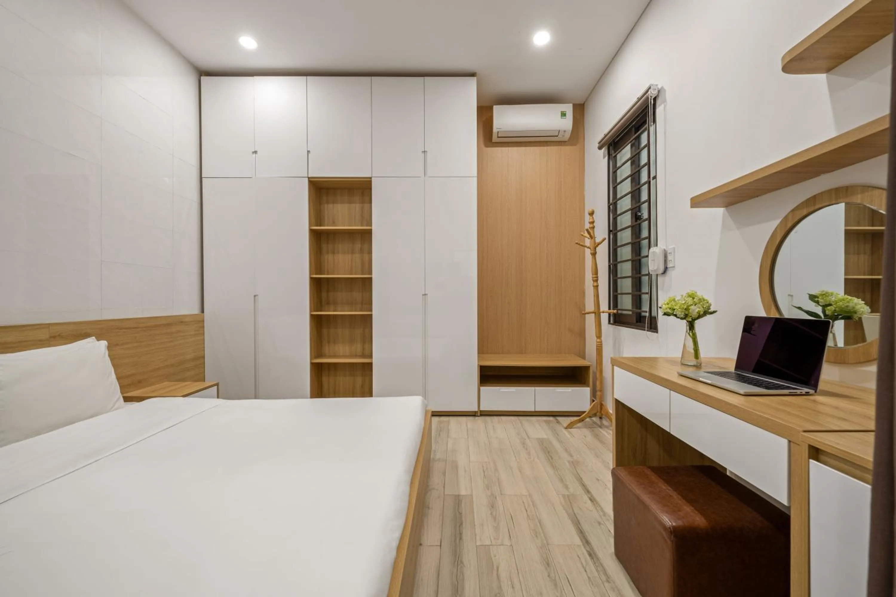 Photo of the whole room, Bed in Ben's House Boutique