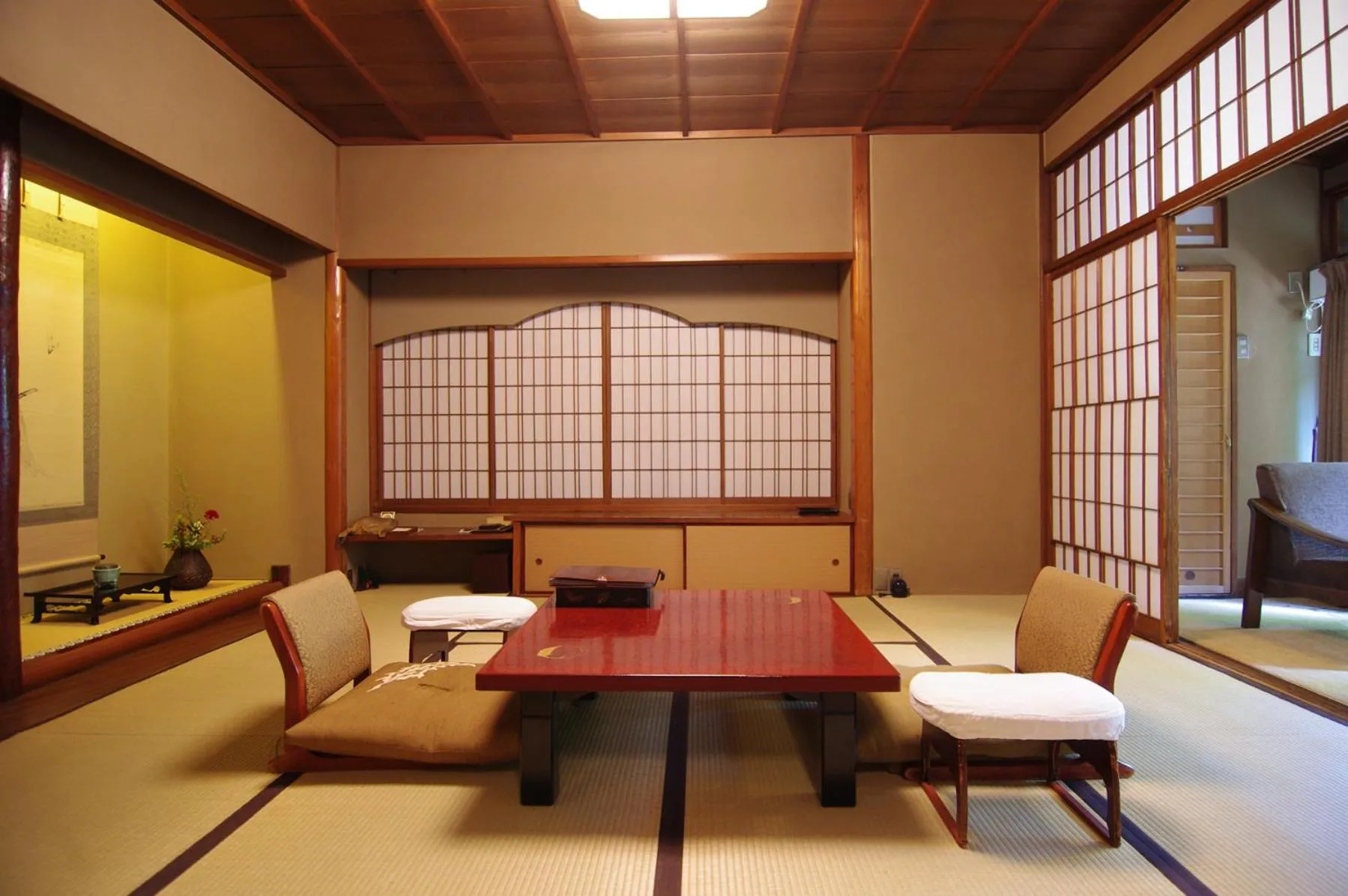 Photo of the whole room in Hiiragiya