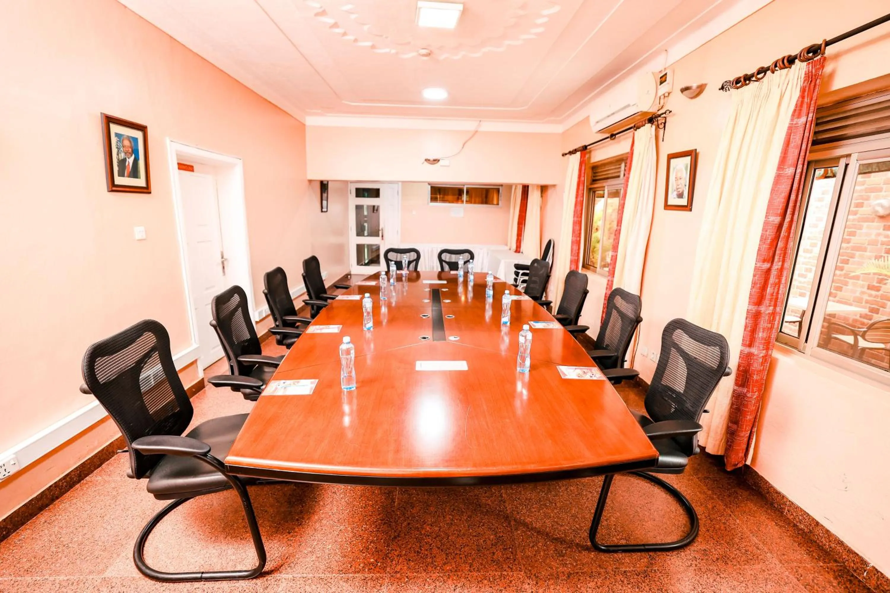 Living room in Eureka Place Hotel Kampala