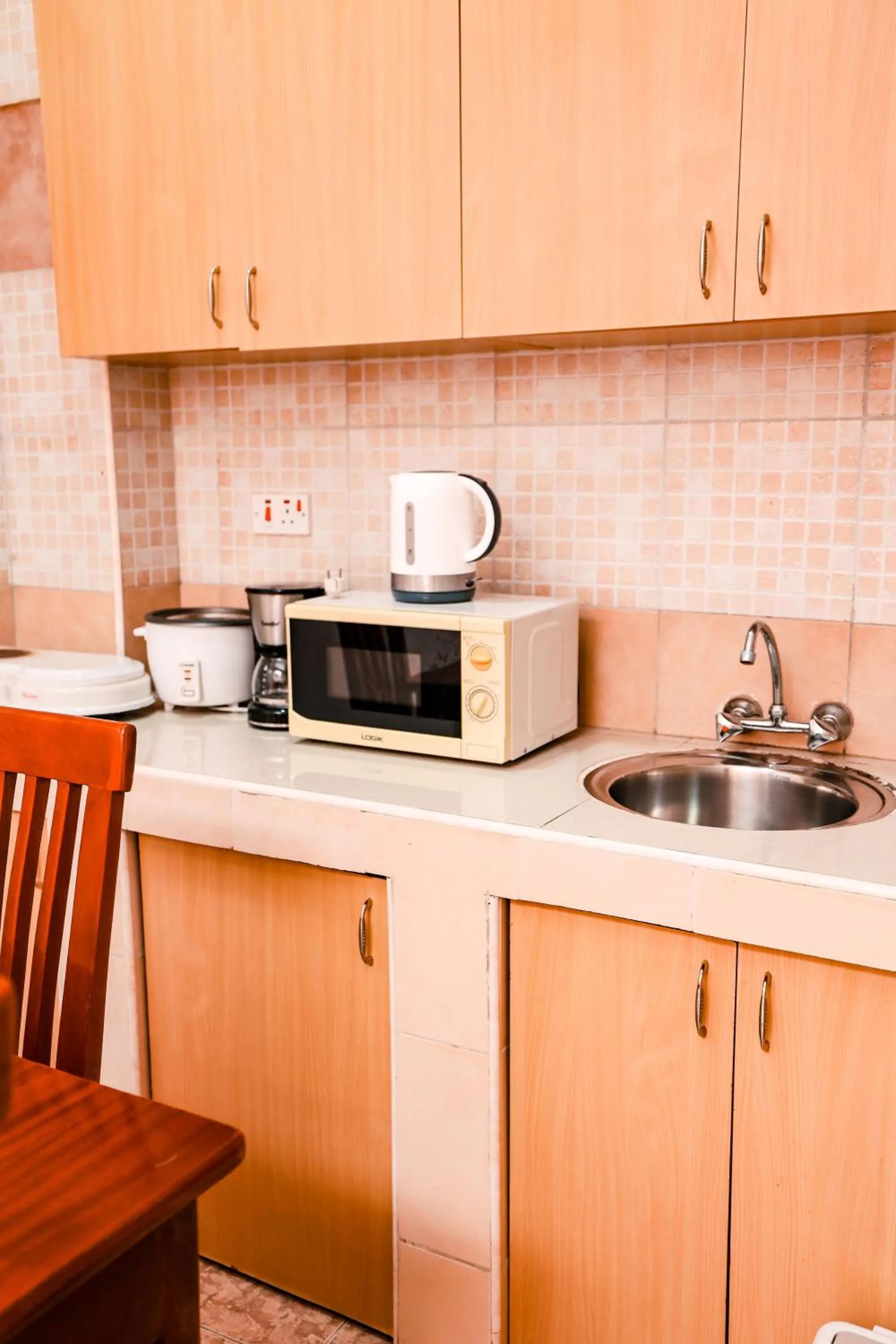 Coffee/tea facilities in Eureka Place Hotel Kampala