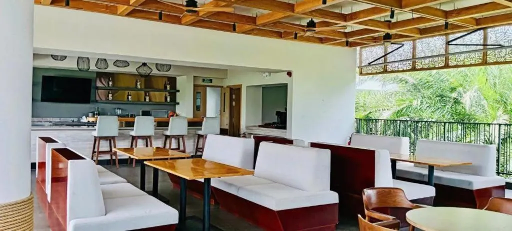 Beachfront 4 Bedrooms private pool villa Sanctuary Ho Tram resort