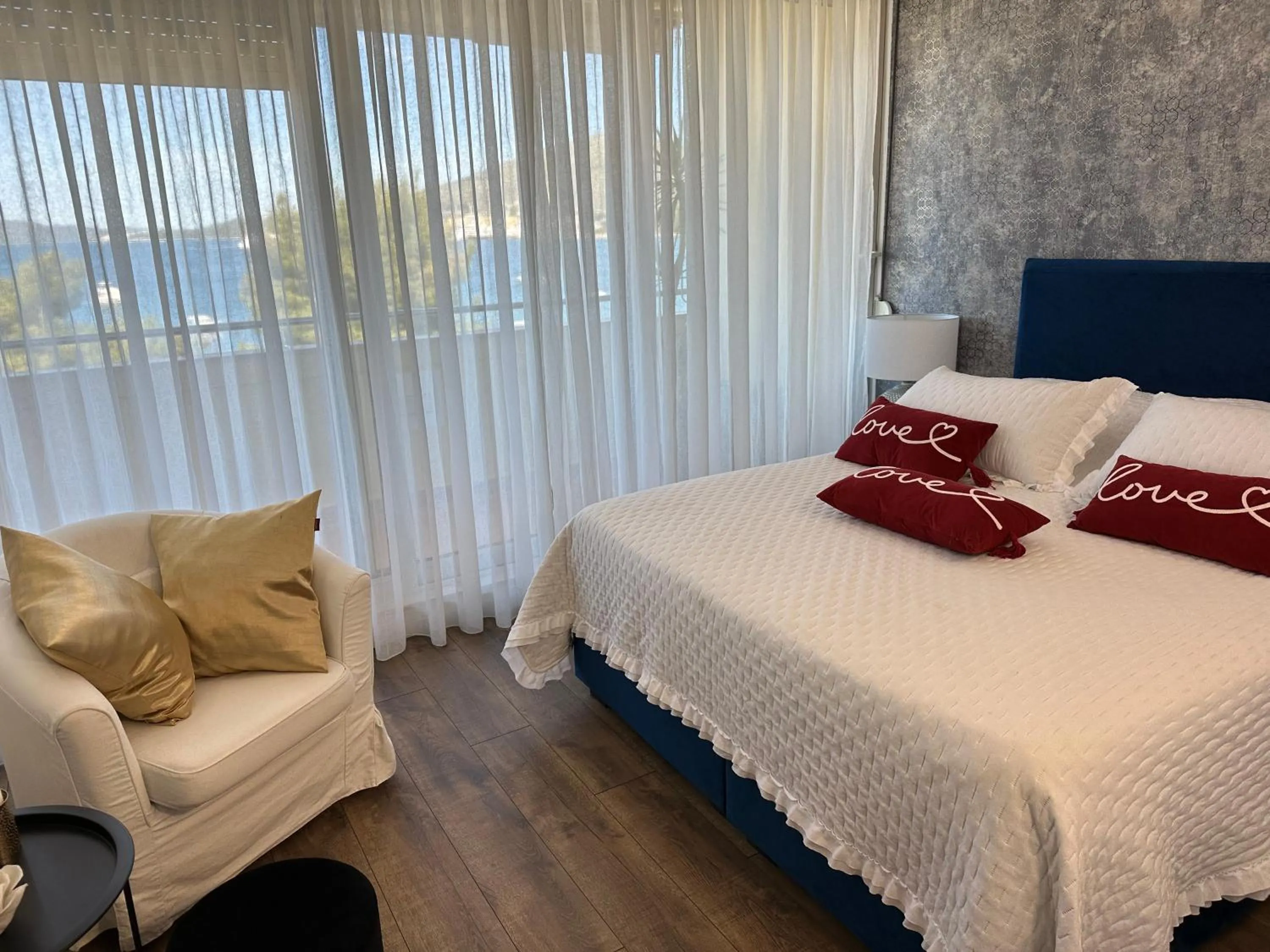 Bedroom, Bed in Apartments Satis