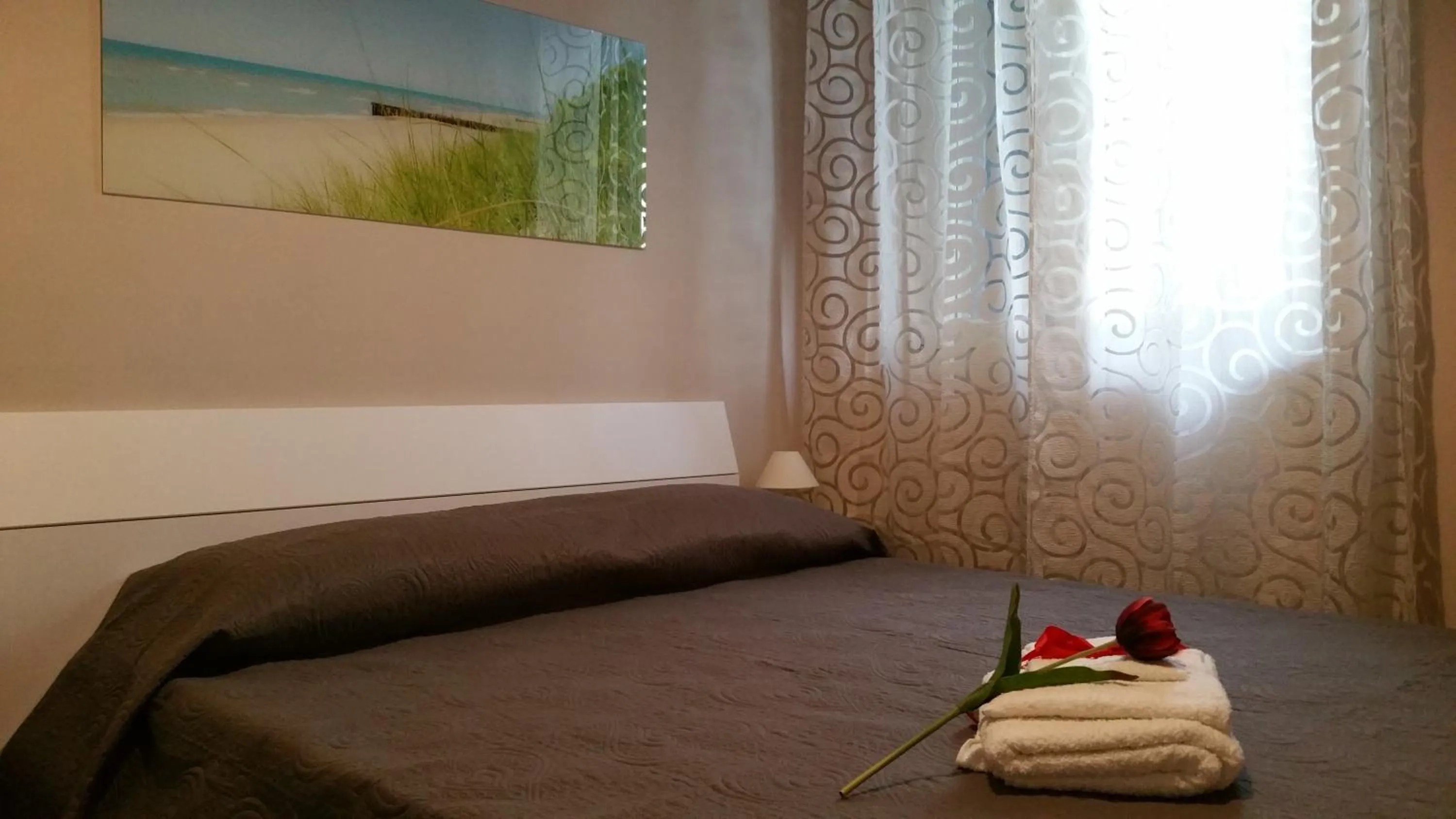 Bedroom, Bed in Bhagya