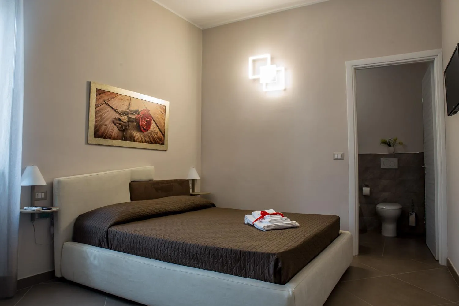 Bedroom, Bed in Bhagya