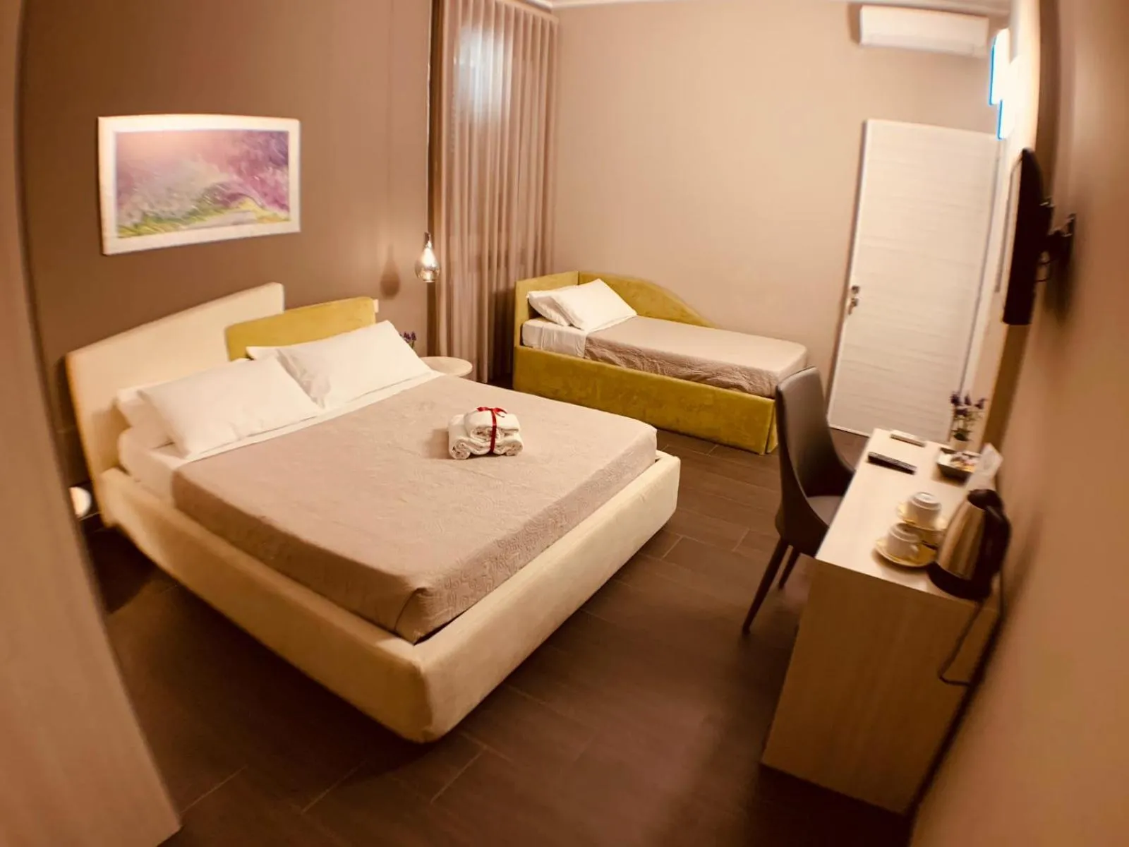 Photo of the whole room, Bed in Bhagya