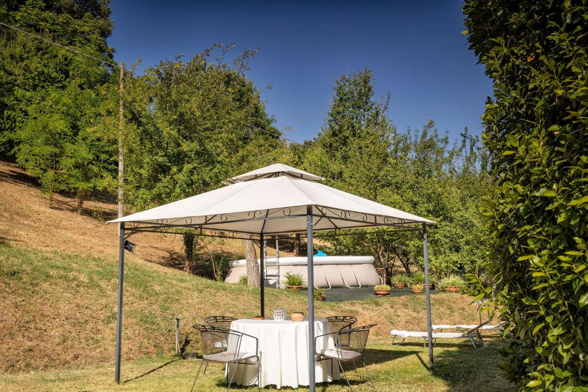 Property building in L'Angolino di Martiena, amazing view in Montepulciano