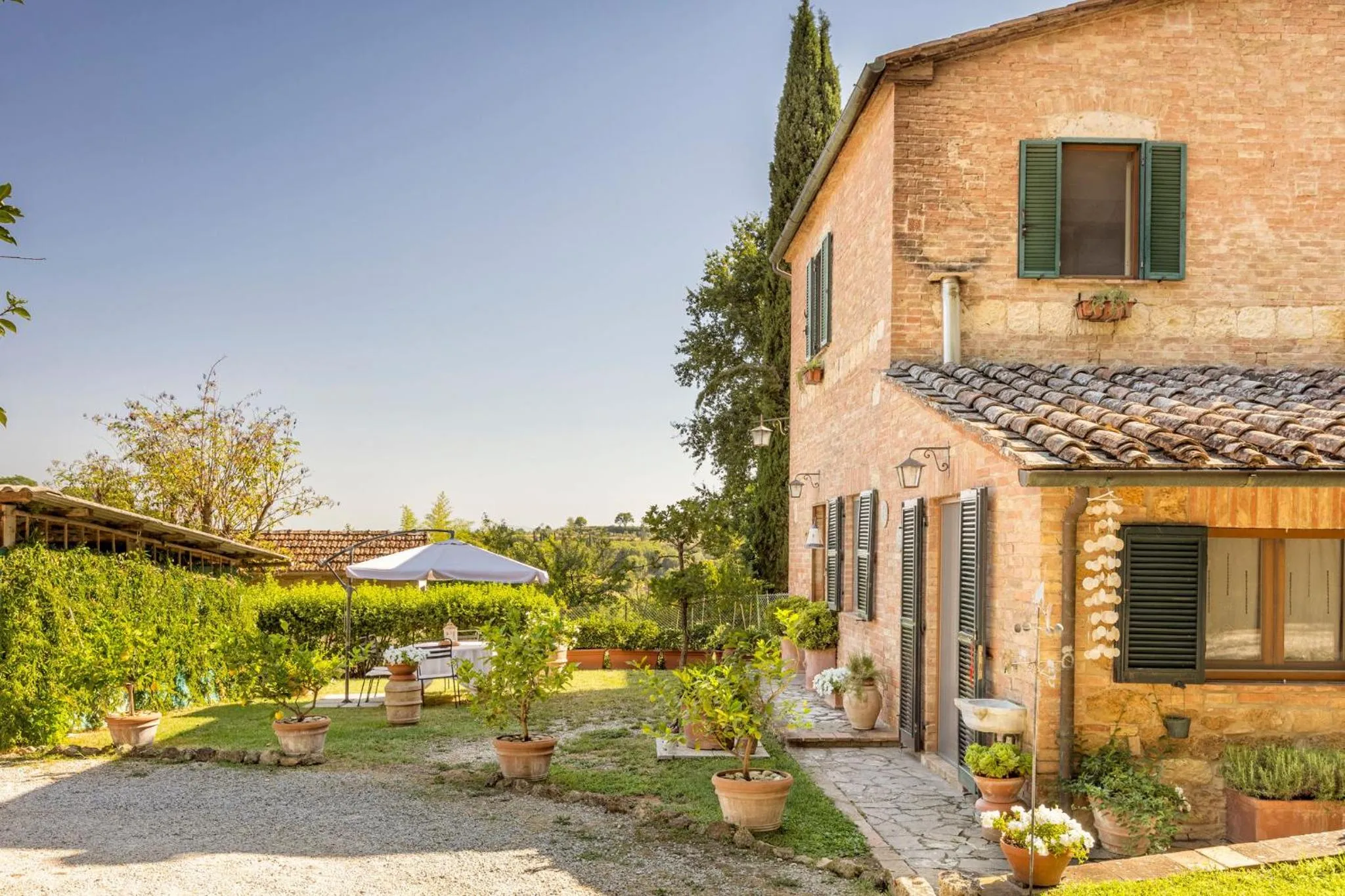 Property building in L'Angolino di Martiena, amazing view in Montepulciano