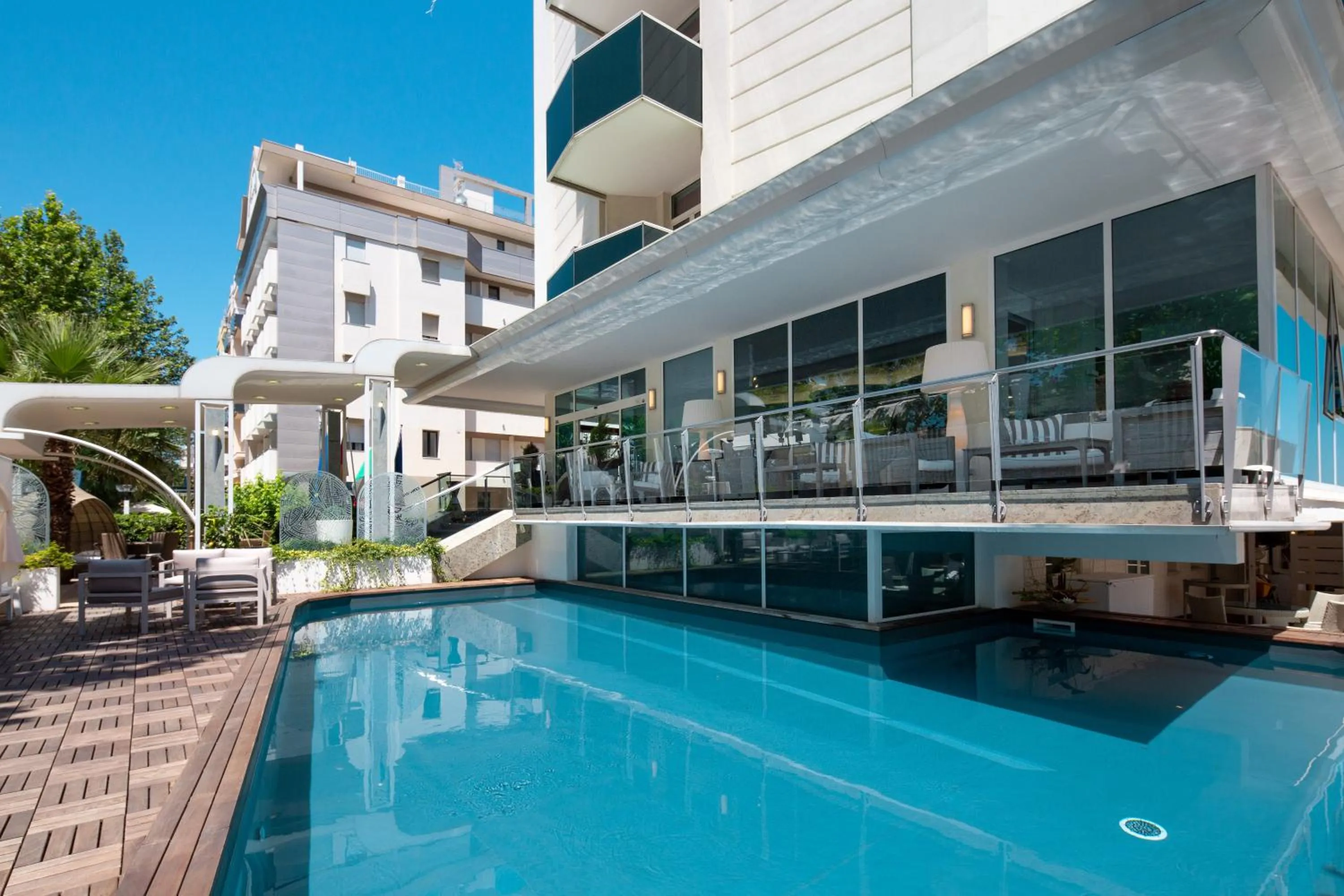 Property building in Best Western Maison B Hotel