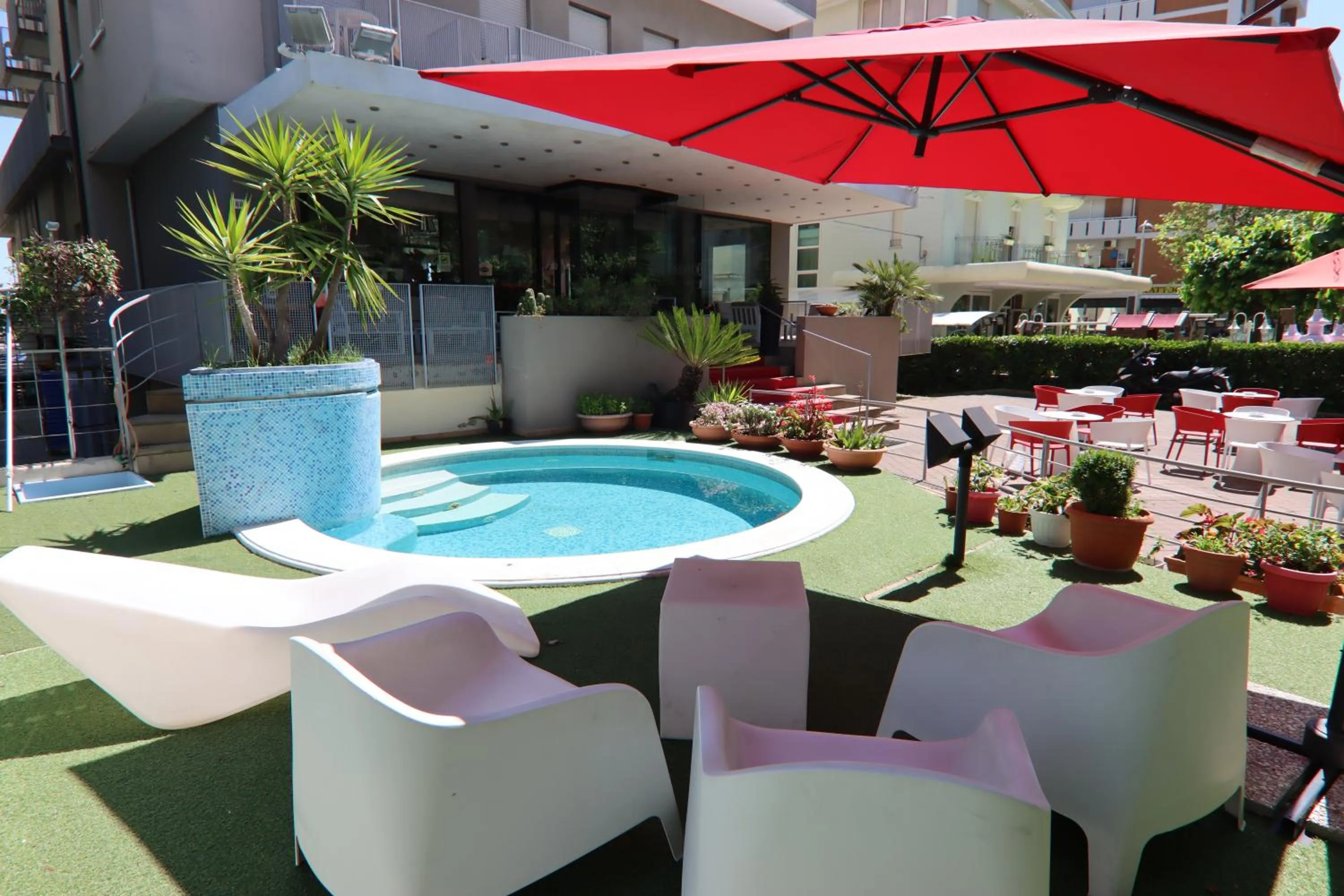 Summer in Hotel Derby