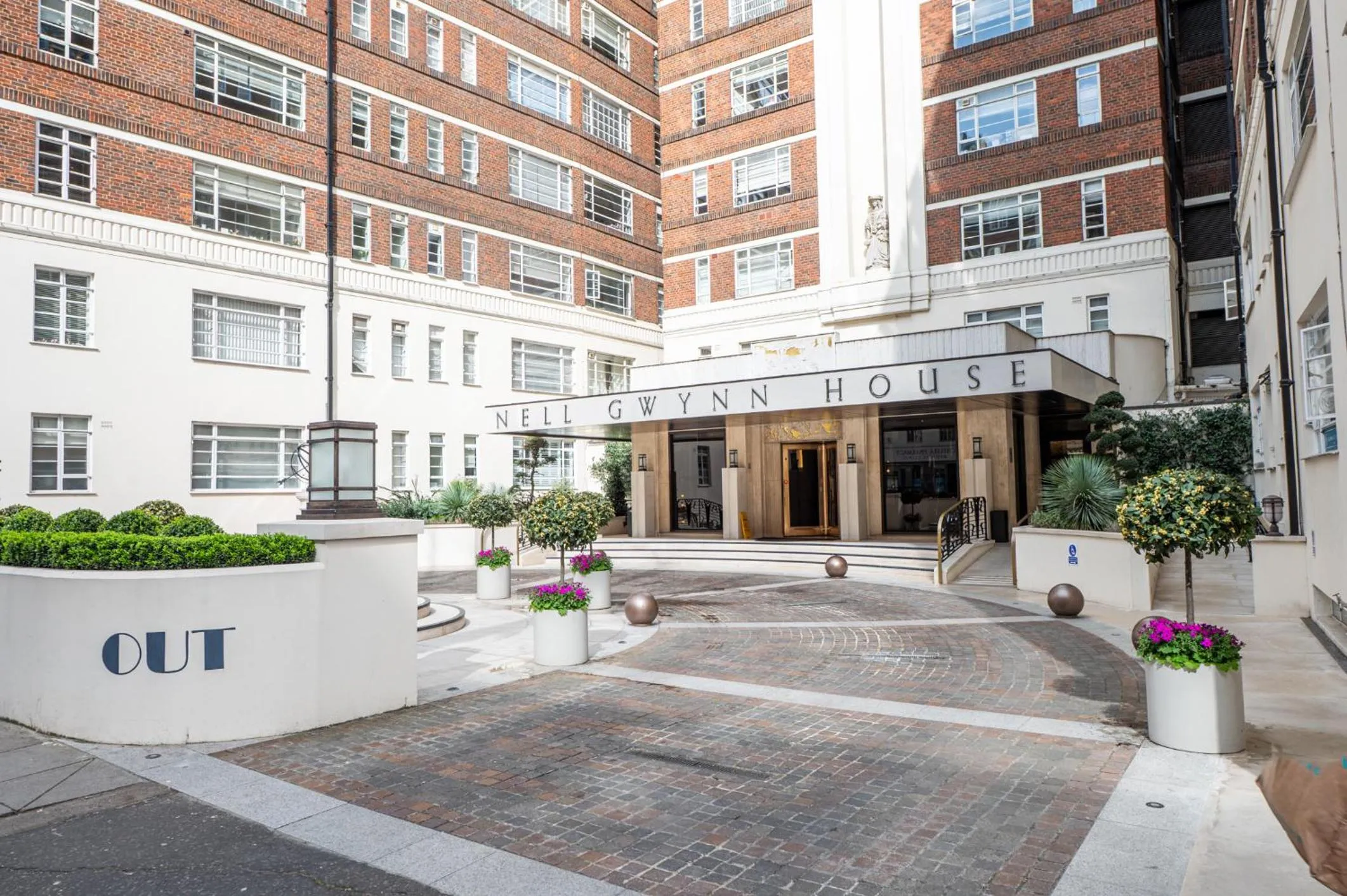 Property building in Nell Gwynn House