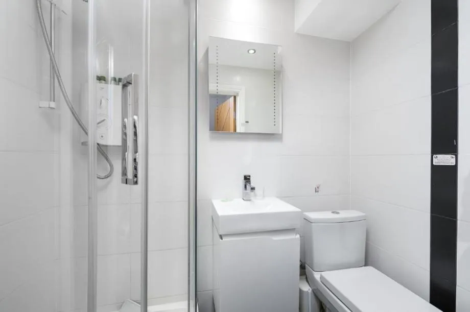 Shower in Nell Gwynn House