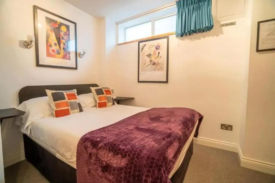 Bed in Nell Gwynn House