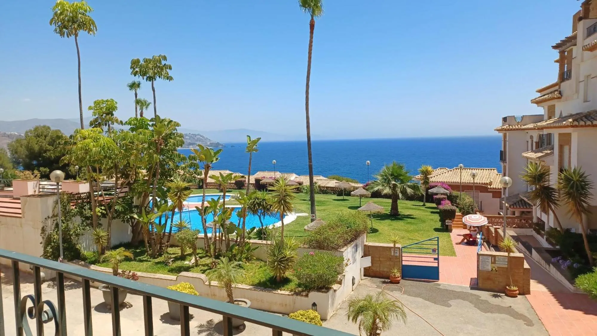Pool view in El Mirador "Lujo para 6 personas"