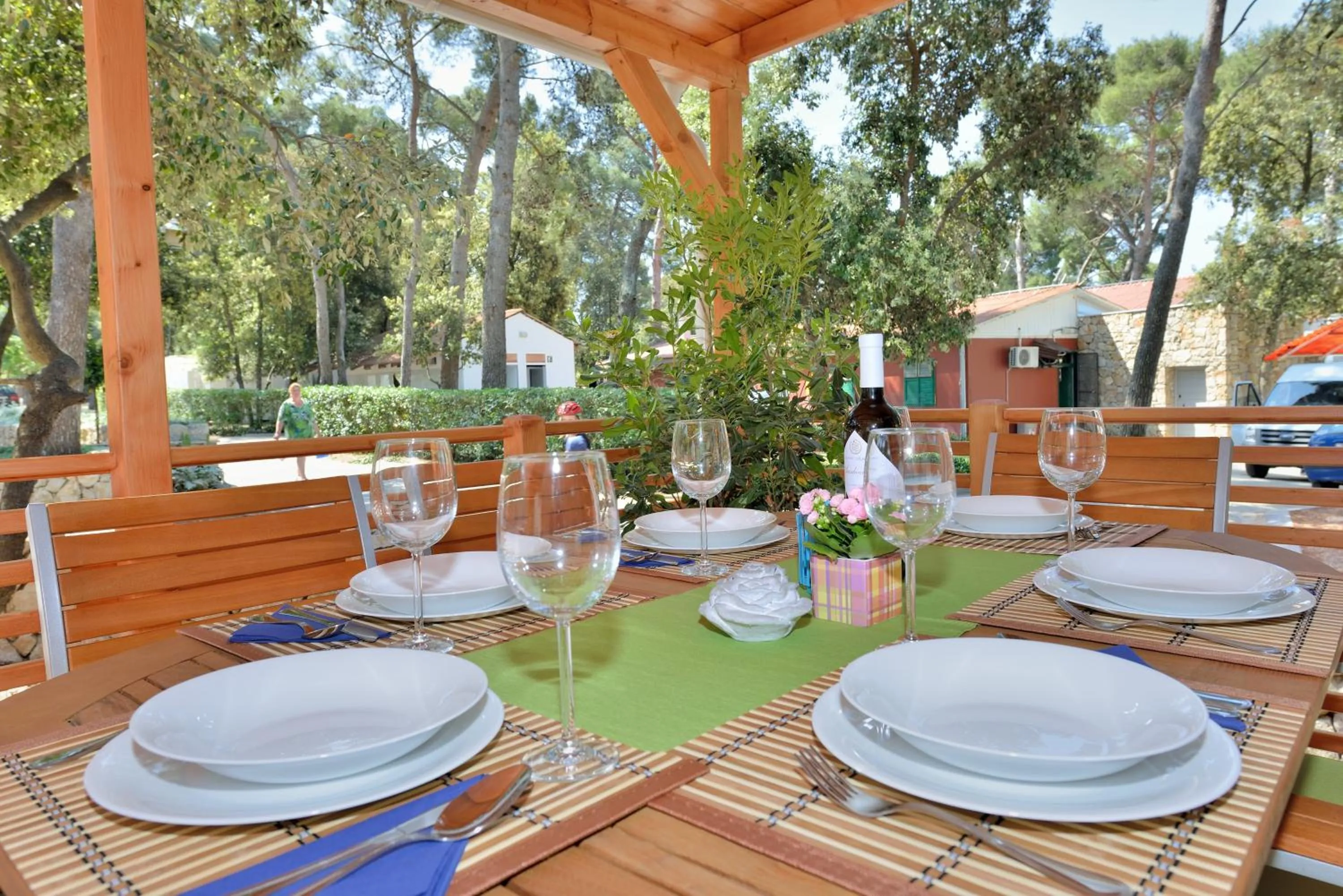 Restaurant/places to eat in Sunny Home Soline