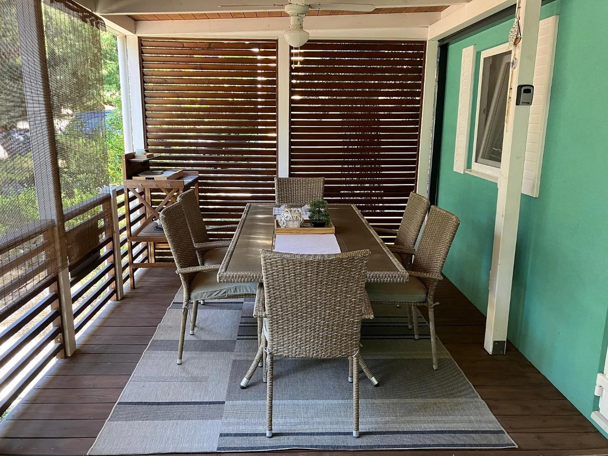 Balcony/Terrace in Sunny Home Soline