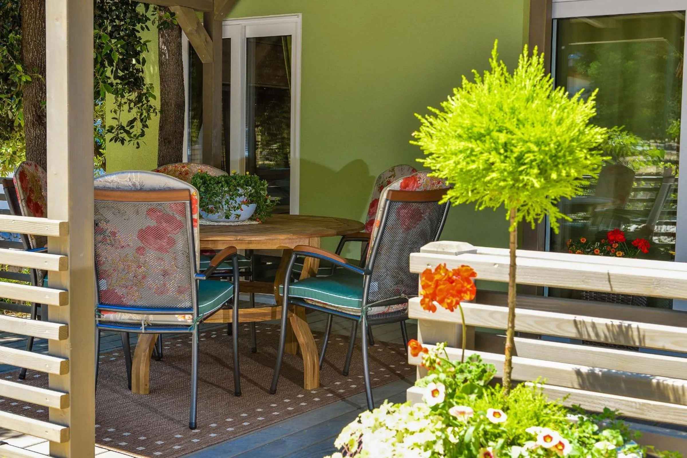 Balcony/Terrace in Sunny Home Soline
