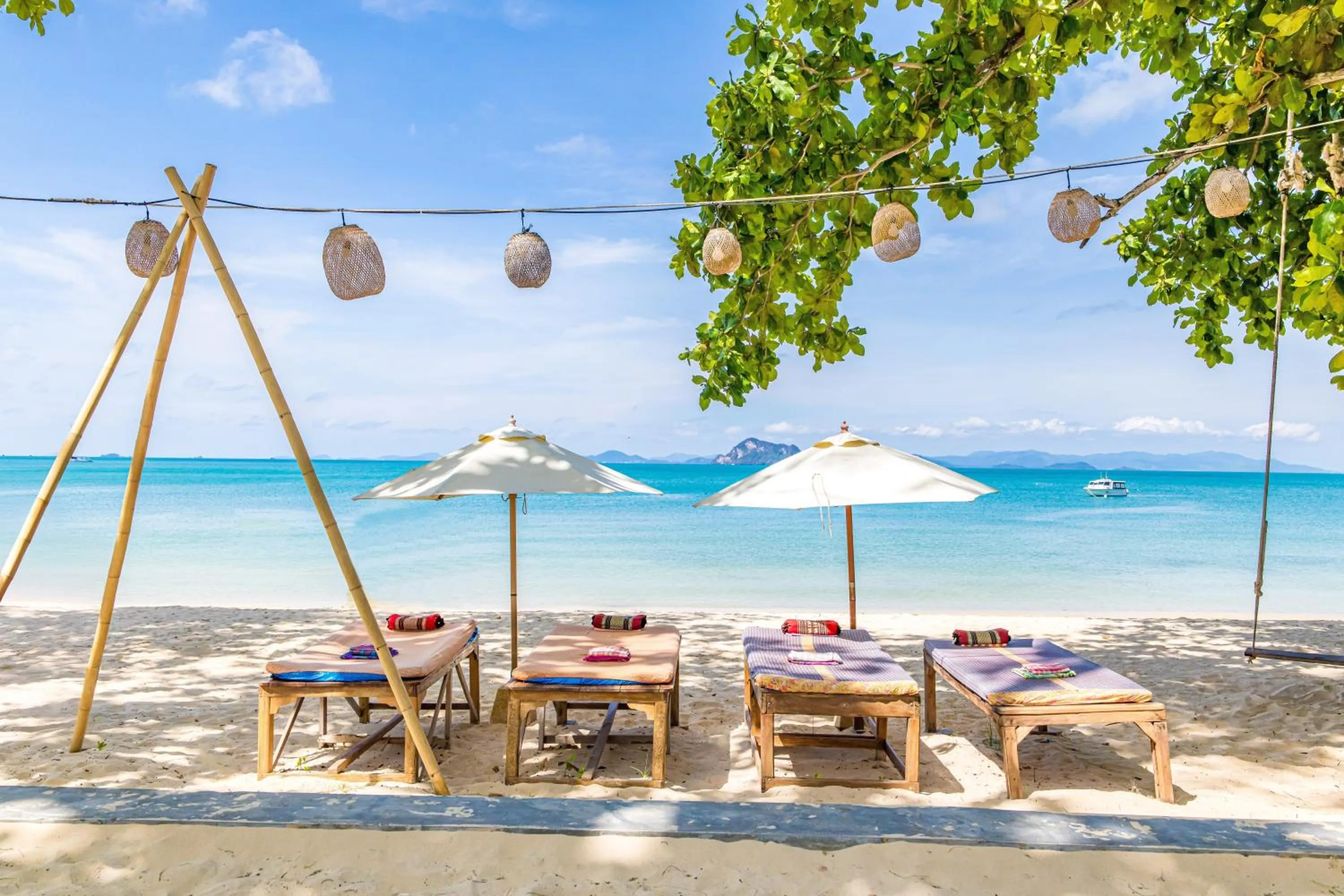 Day in BJ & Radisson Sea View Hotel