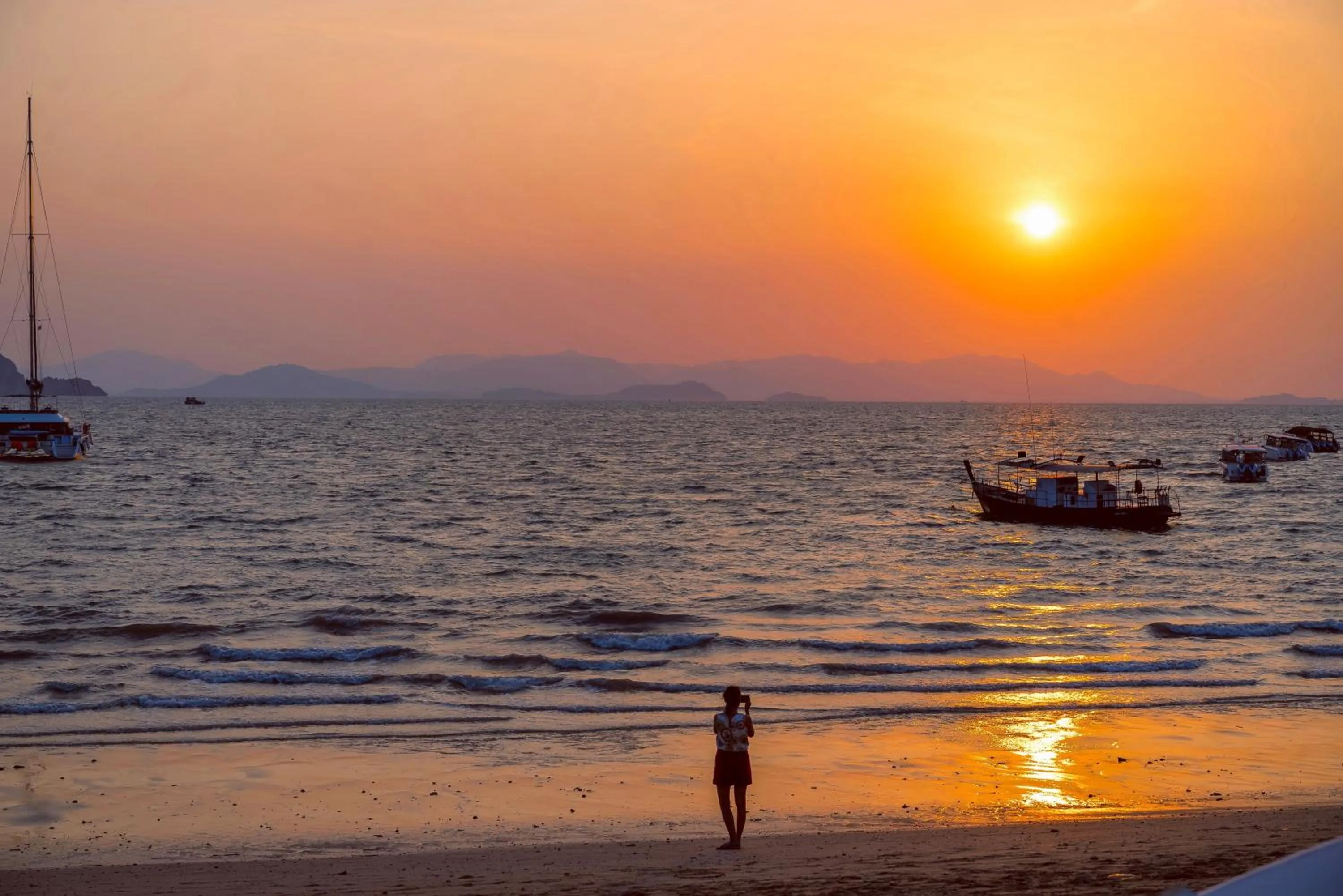 Day in BJ & Radisson Sea View Hotel