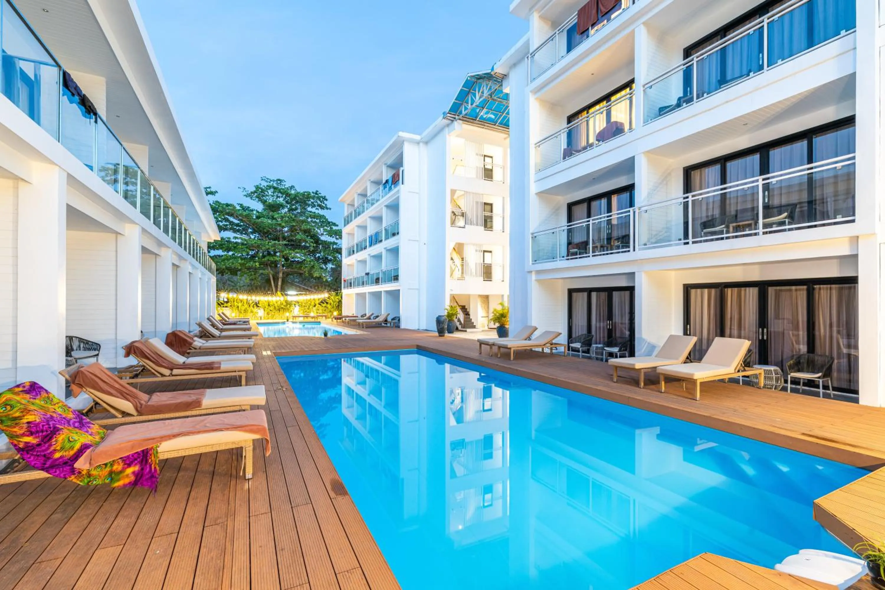 Day in BJ & Radisson Sea View Hotel