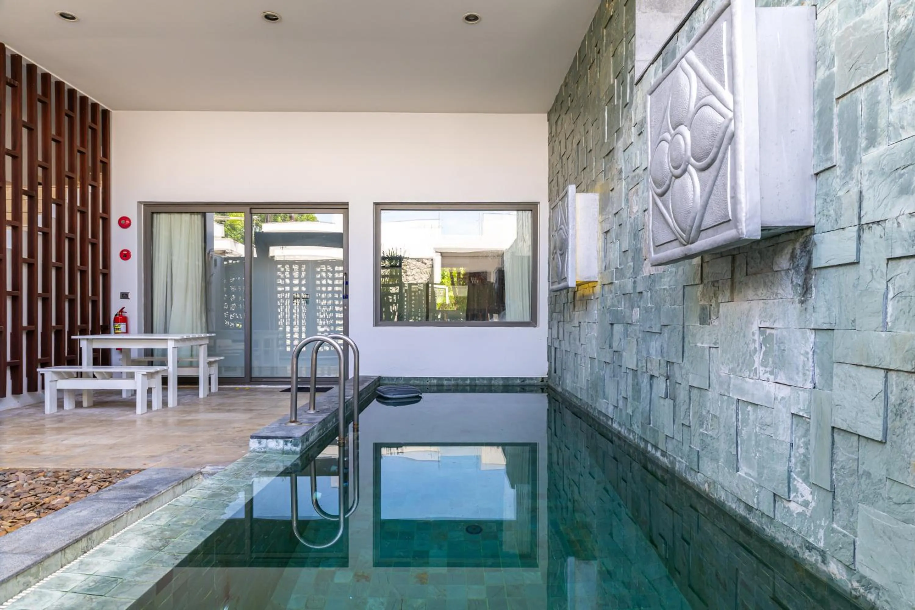 Patio in Phuket Moonlit Bay Seaview Resort & Spa