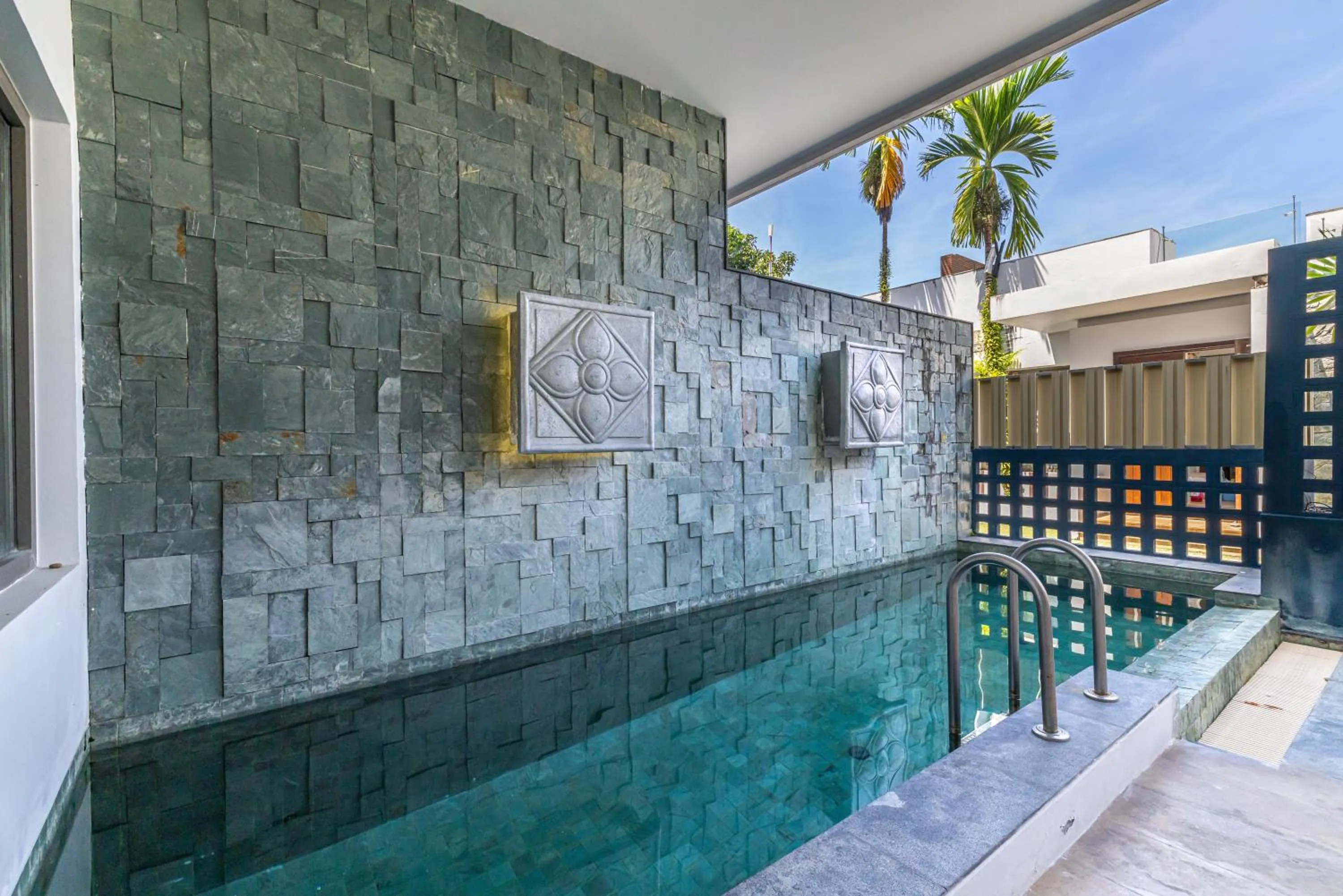 Day in Phuket Moonlit Bay Seaview Resort & Spa