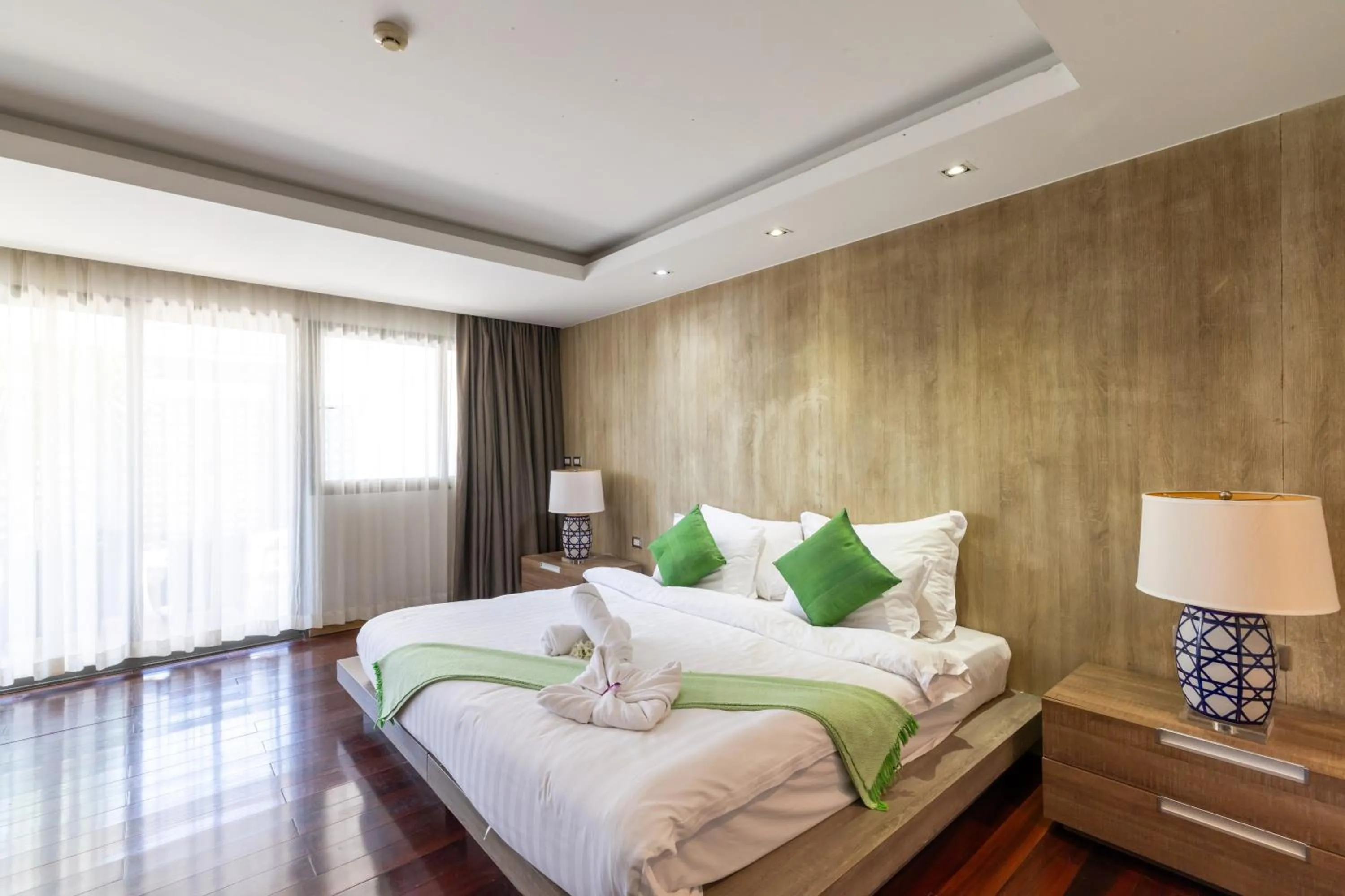 Bed in Phuket Moonlit Bay Seaview Resort & Spa