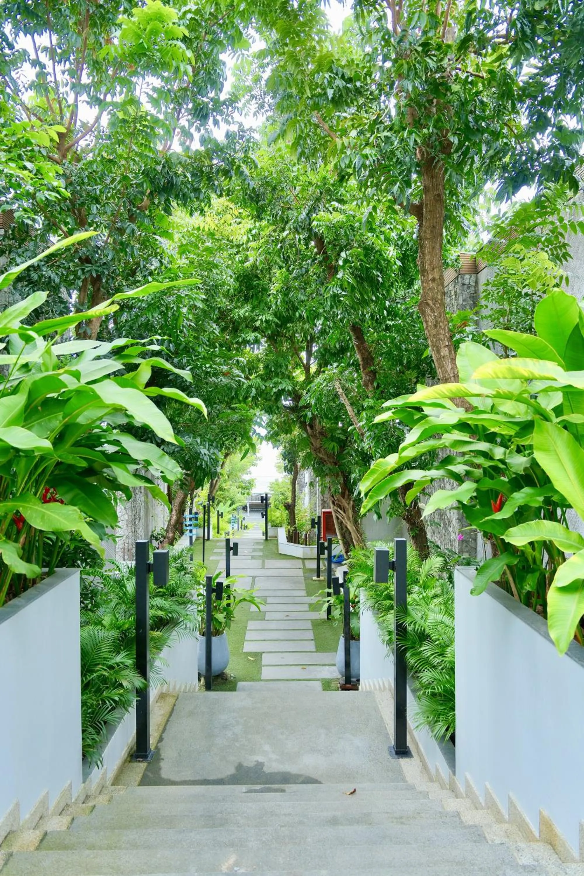 Spring in Phuket Moonlit Bay Seaview Resort & Spa