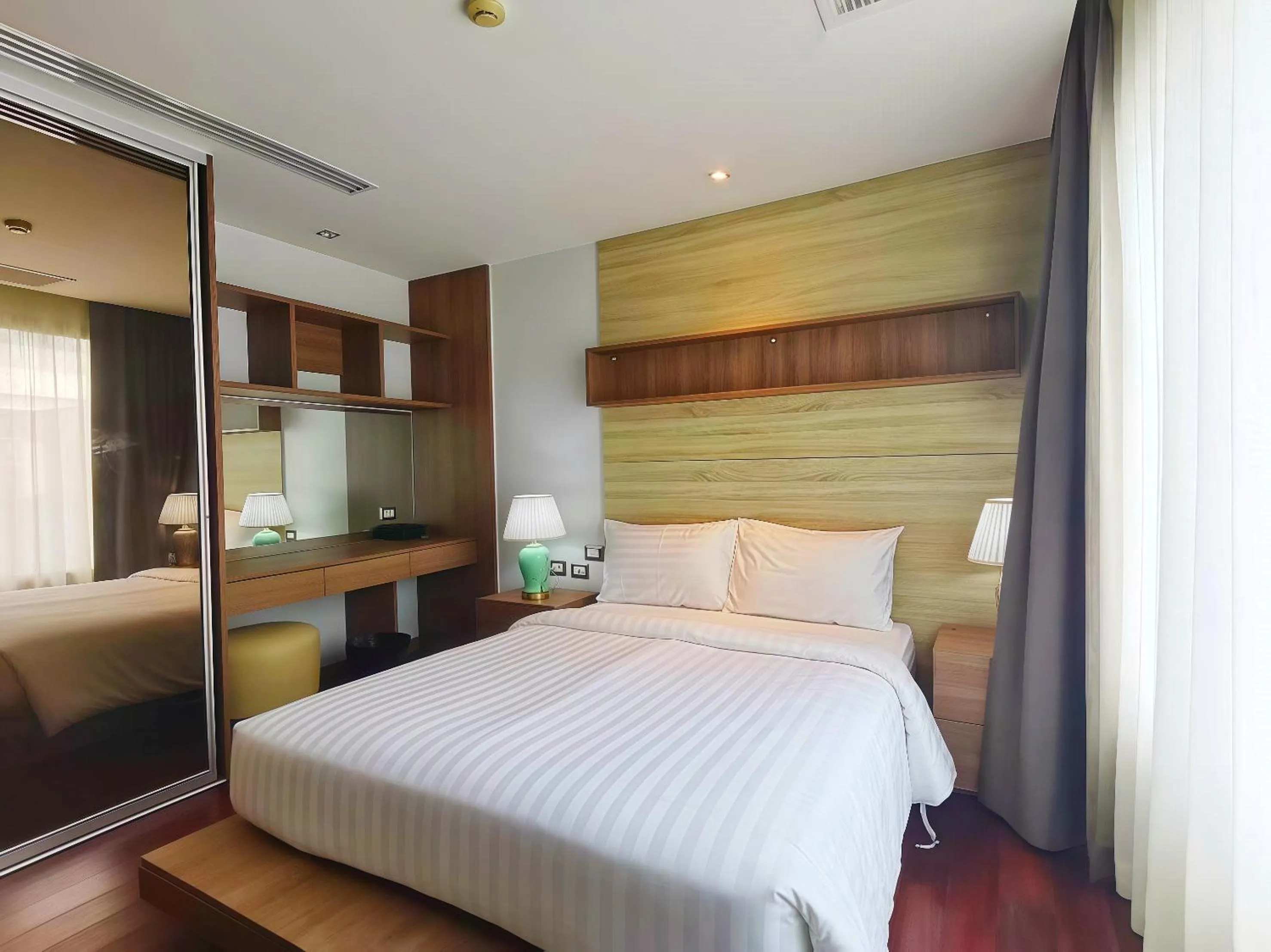 Bed in Phuket Moonlit Bay Seaview Resort & Spa